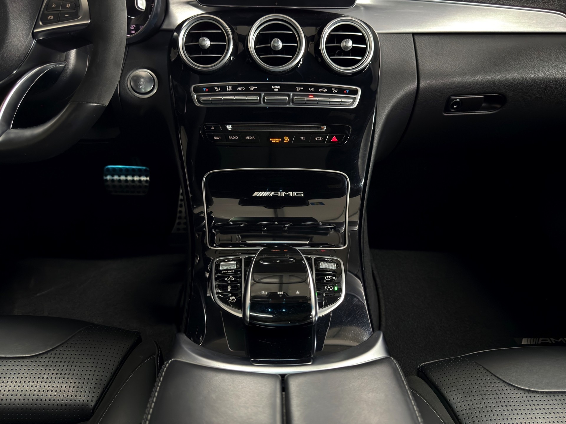 MERCEDES-BENZ C 63 S AMG Speedshift-image-18