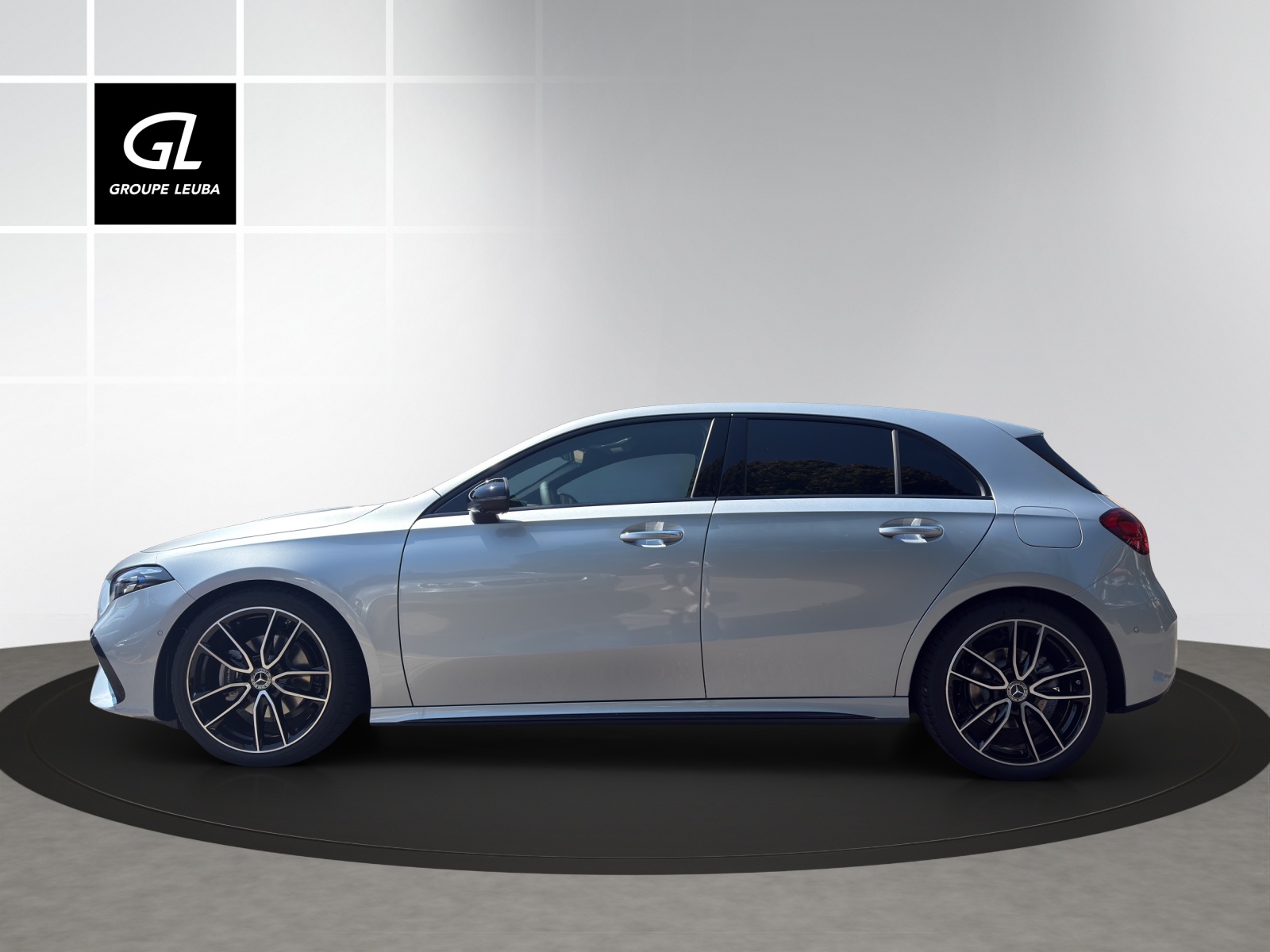 MERCEDES-BENZ A 200 Night Star 7G-DCT-image-2