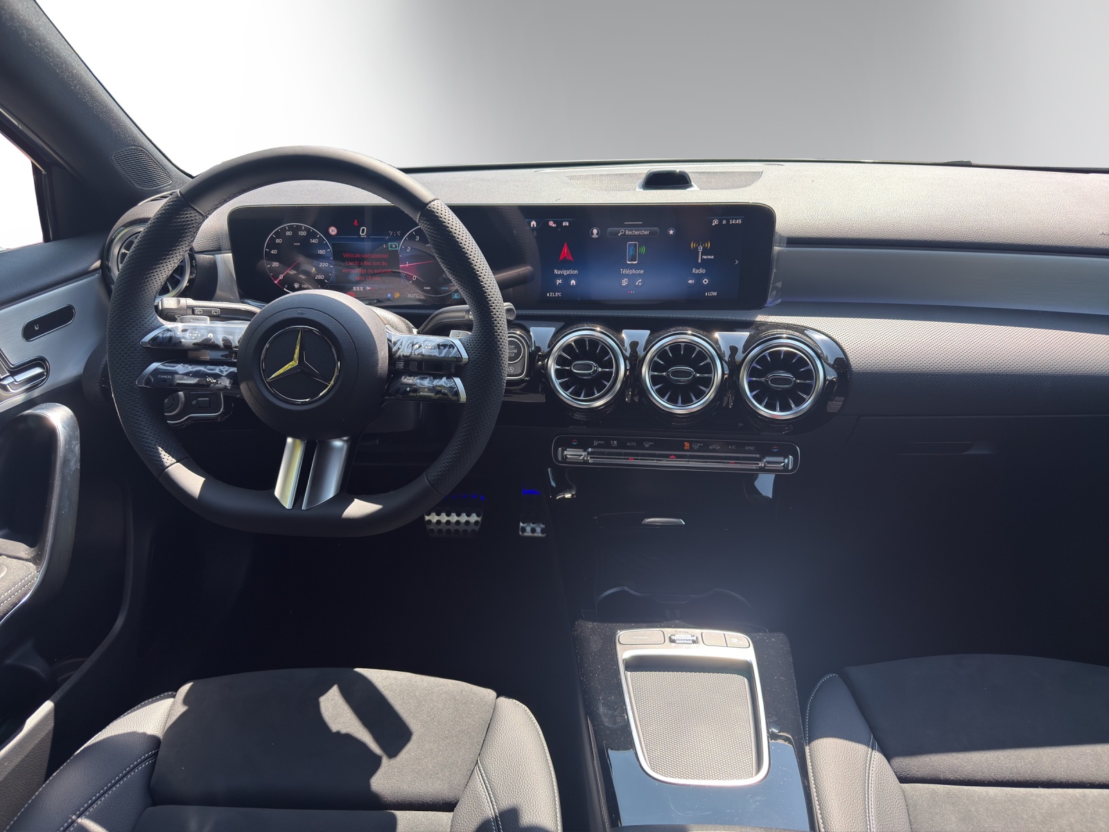 MERCEDES-BENZ A 200 Night Star 7G-DCT-image-7
