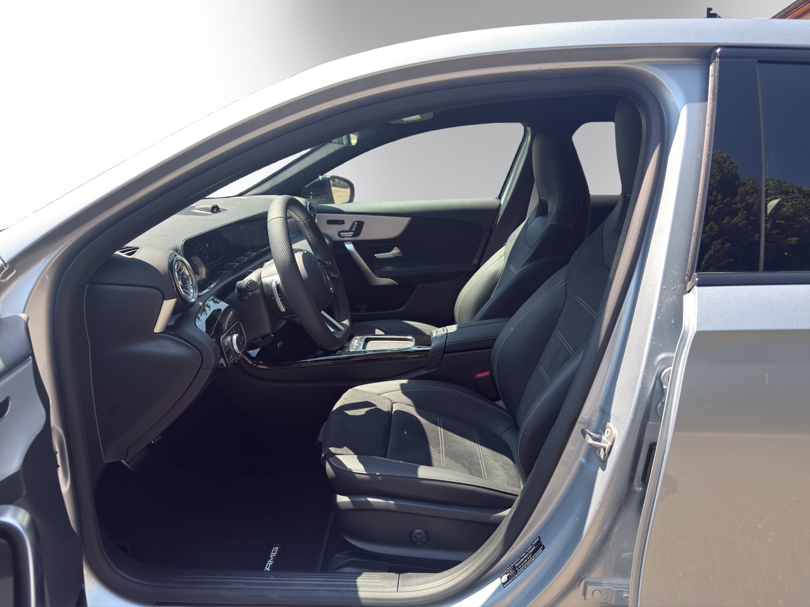 MERCEDES-BENZ A 200 Night Star 7G-DCT-image-9