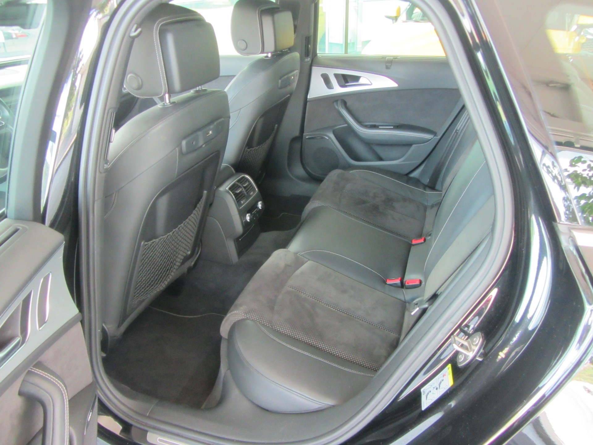 AUDI A6 Avant 3.0 TDI V6 quattro S-tronic-image-5