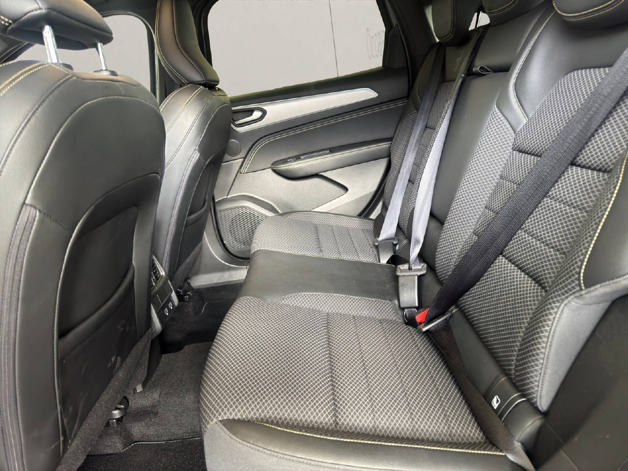 RENAULT Arkana 1.3 TCe techno EDC-Automat-image-9