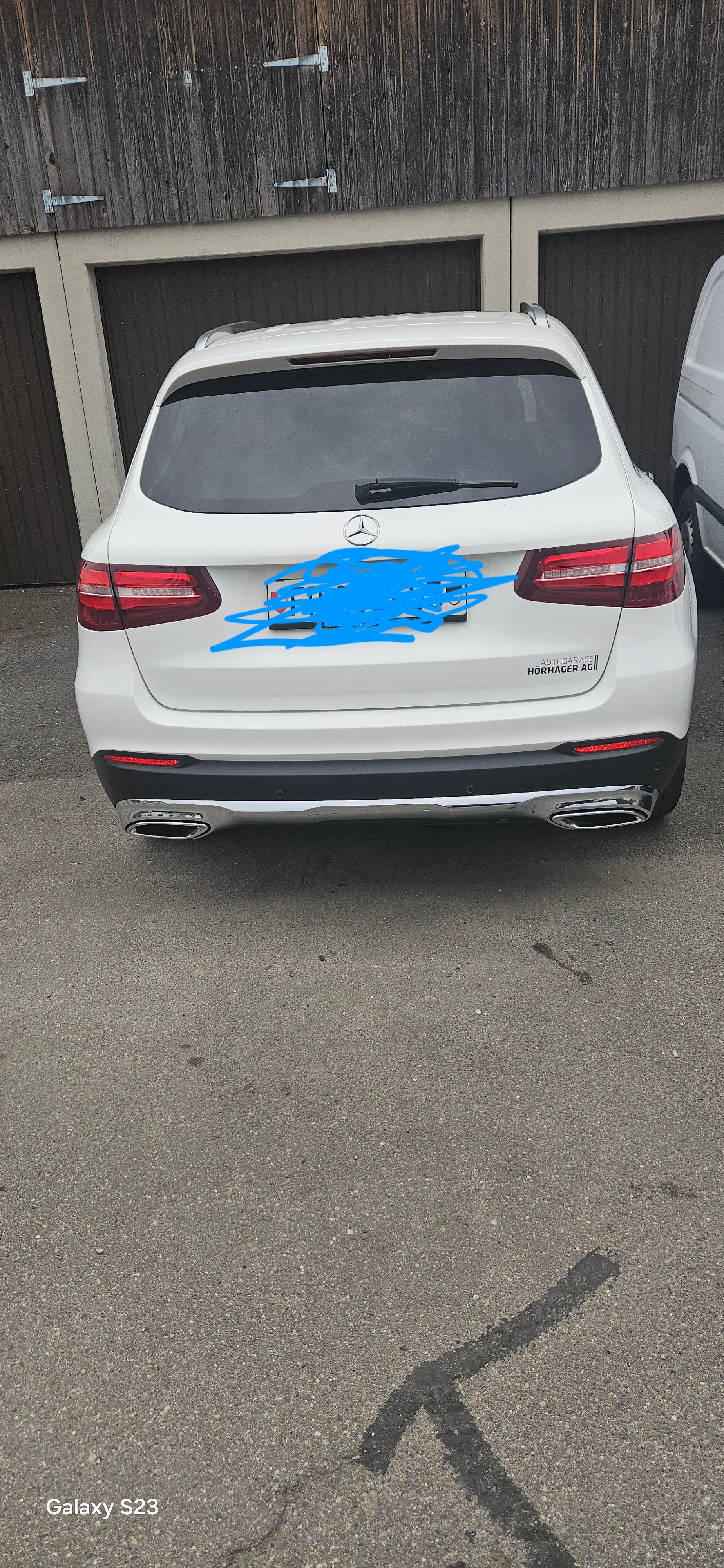 MERCEDES-BENZ GLC 220 d Exclusive 4m-image-4