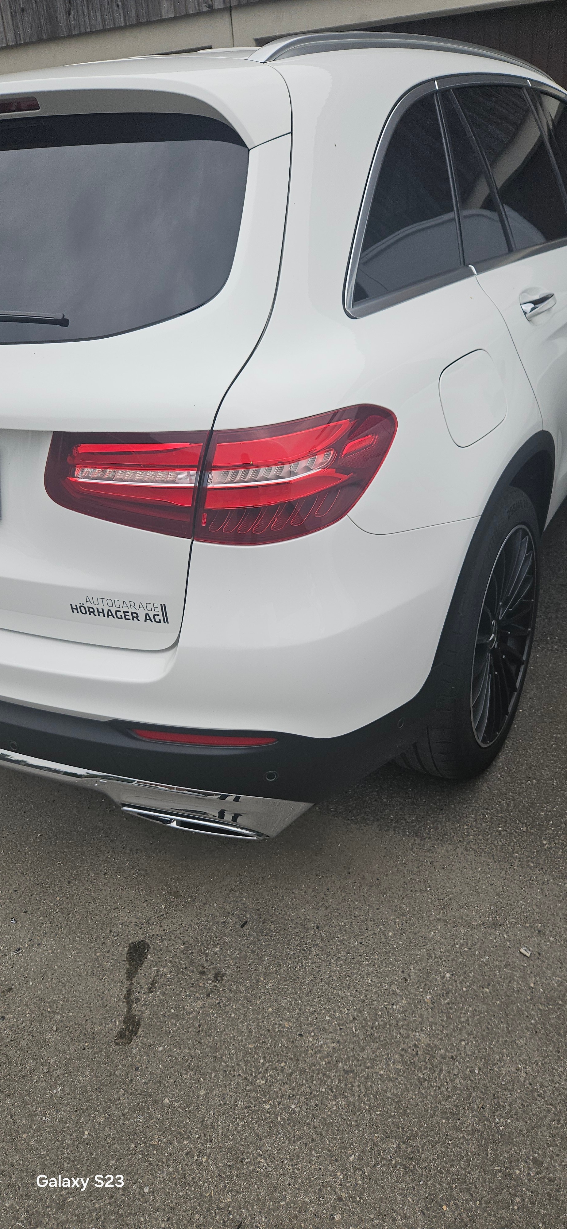 MERCEDES-BENZ GLC 220 d Exclusive 4m-image-1