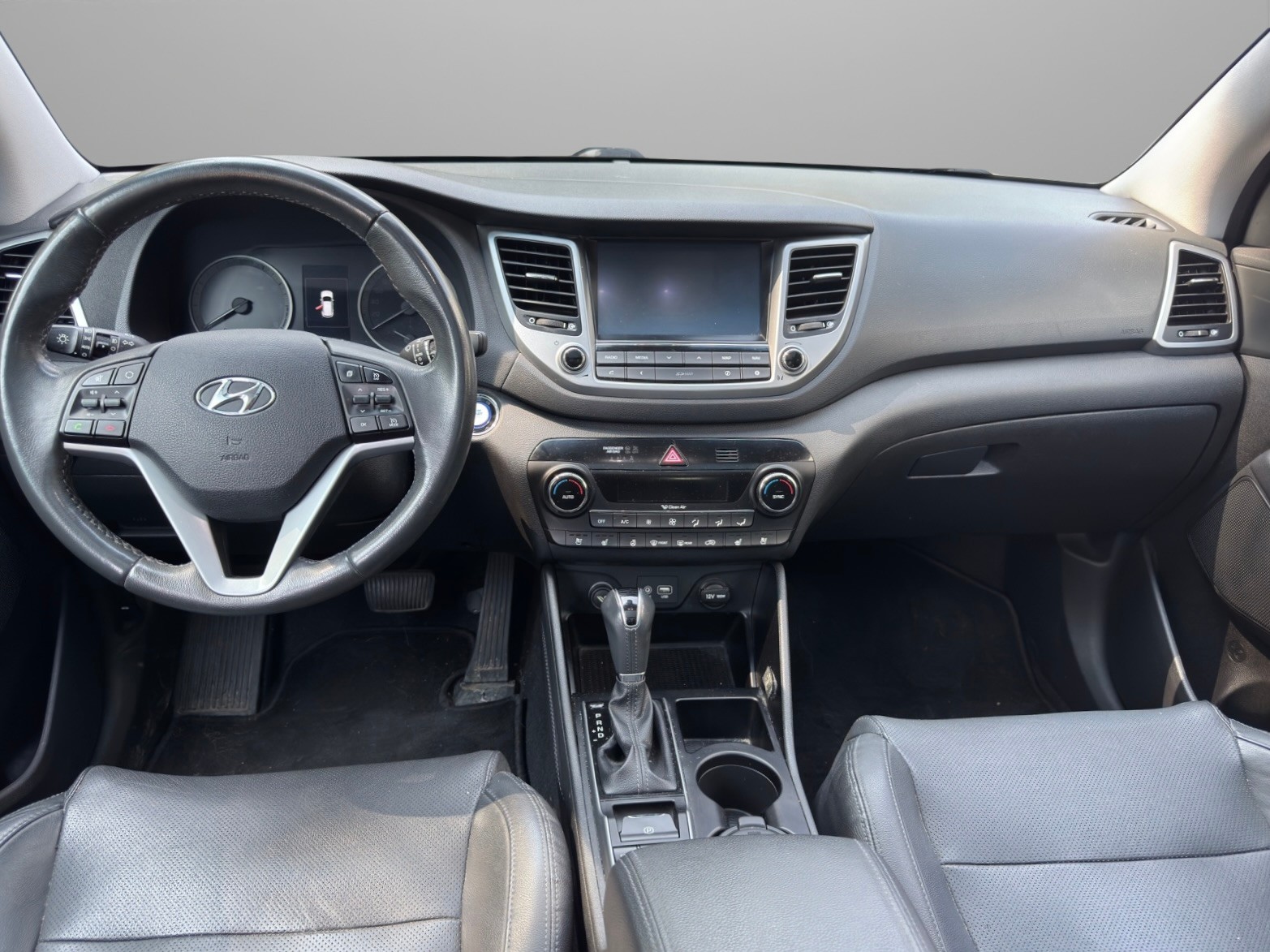 HYUNDAI Tucson 1.6 TGDI Plena 4WD Automatic-image-8