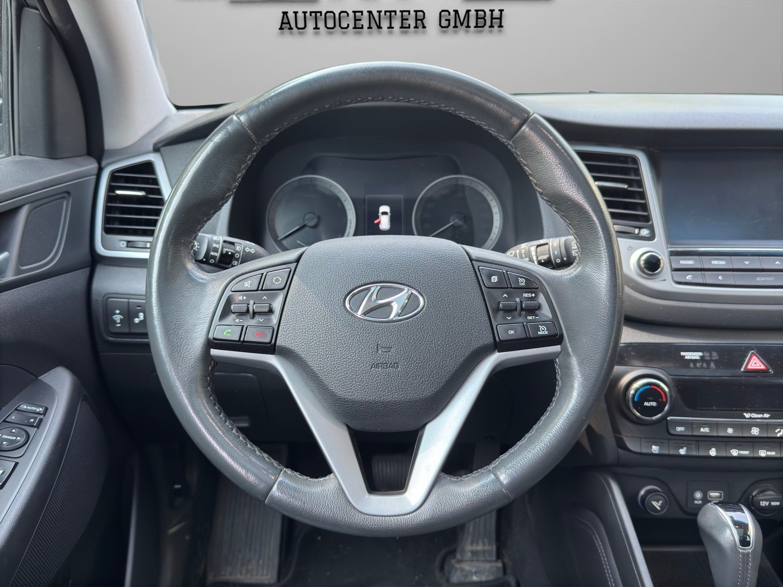 HYUNDAI Tucson 1.6 TGDI Plena 4WD Automatic-image-9