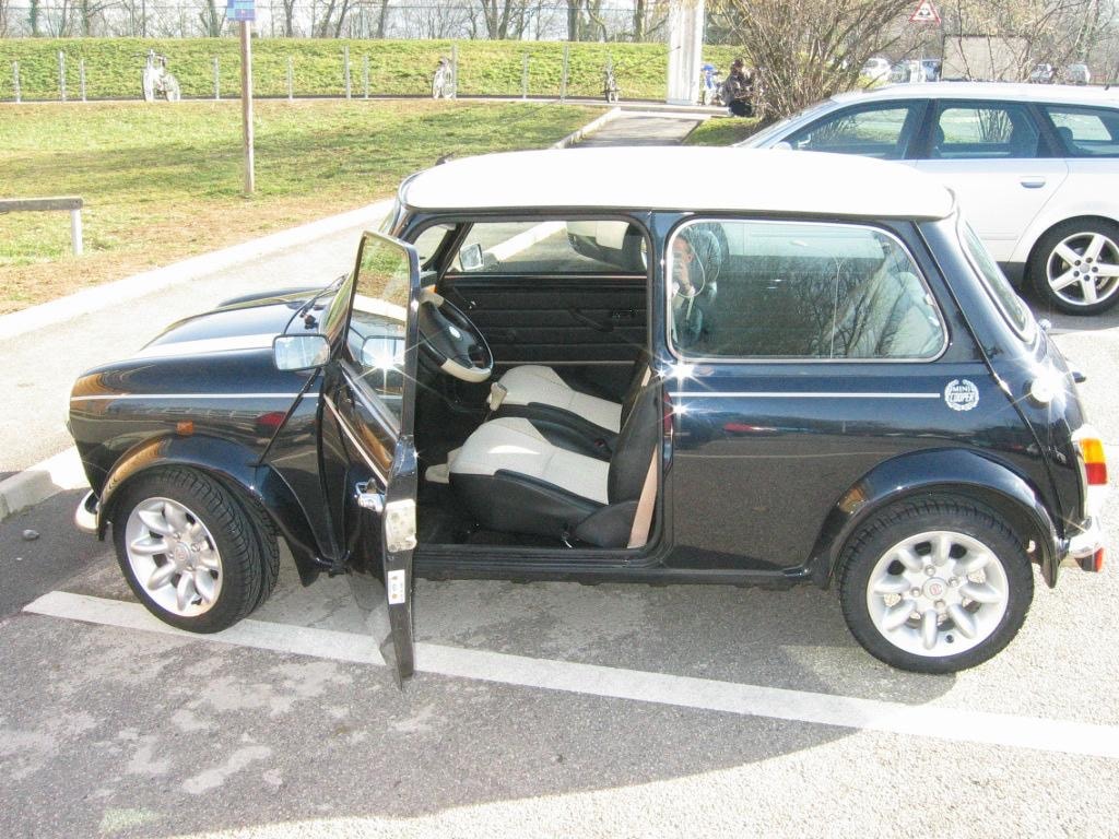 MINI 1.3i Cooper-image-4