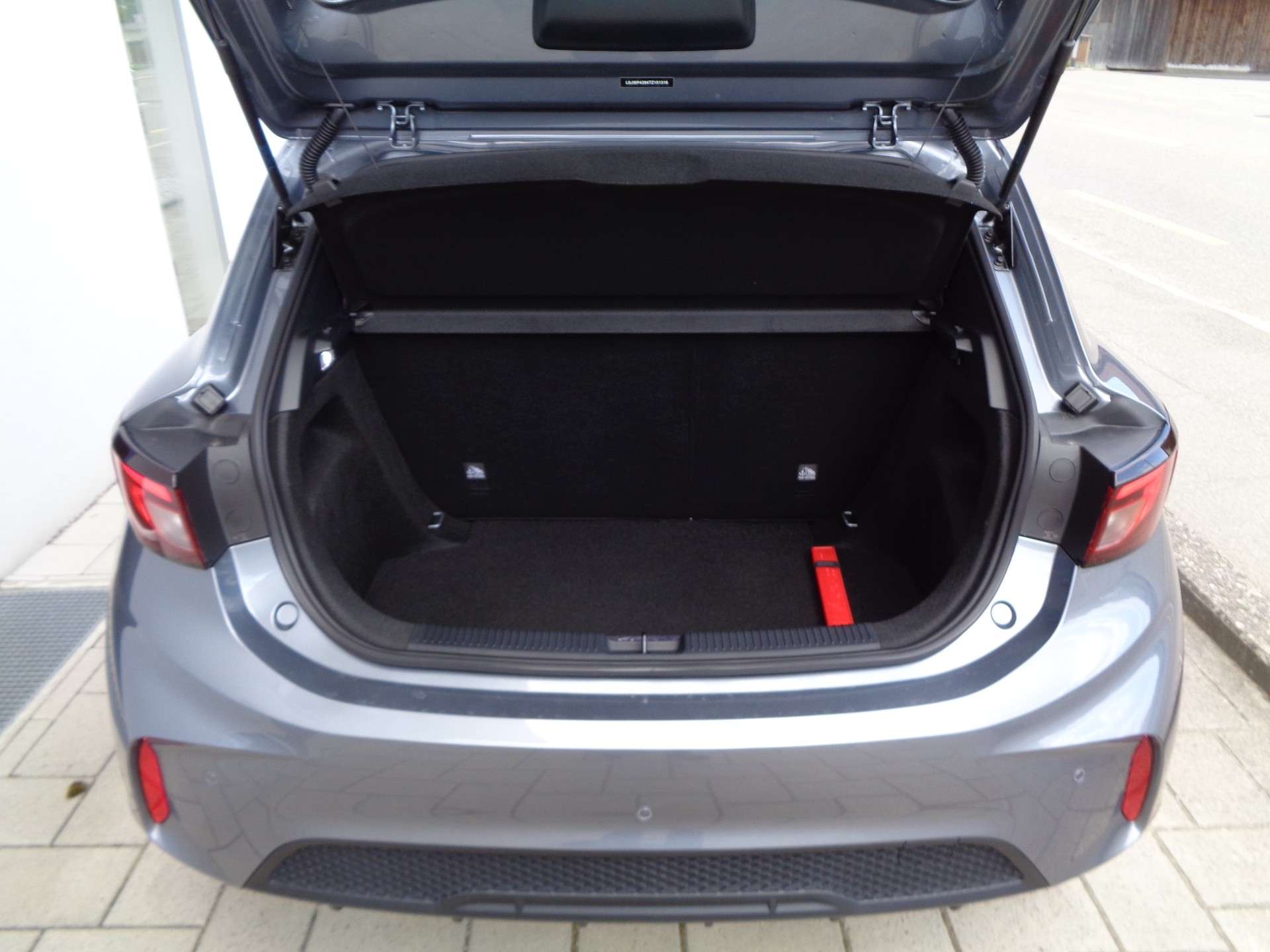 MG 3 1.5 Hybrid Luxury Aut.-image-14