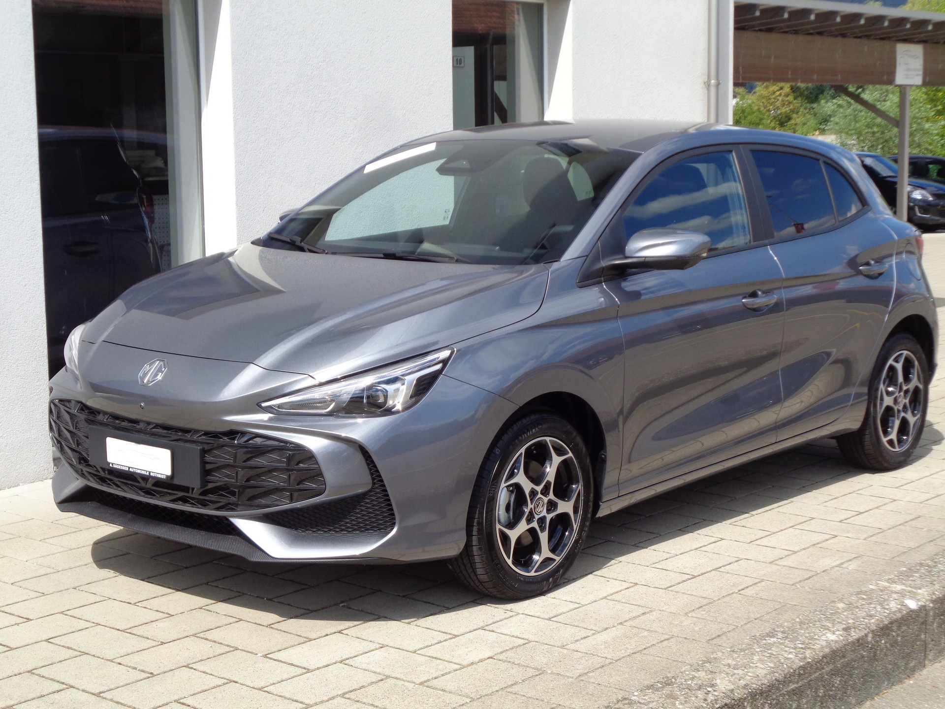 MG 3 1.5 Hybrid Luxury Aut.-image-3