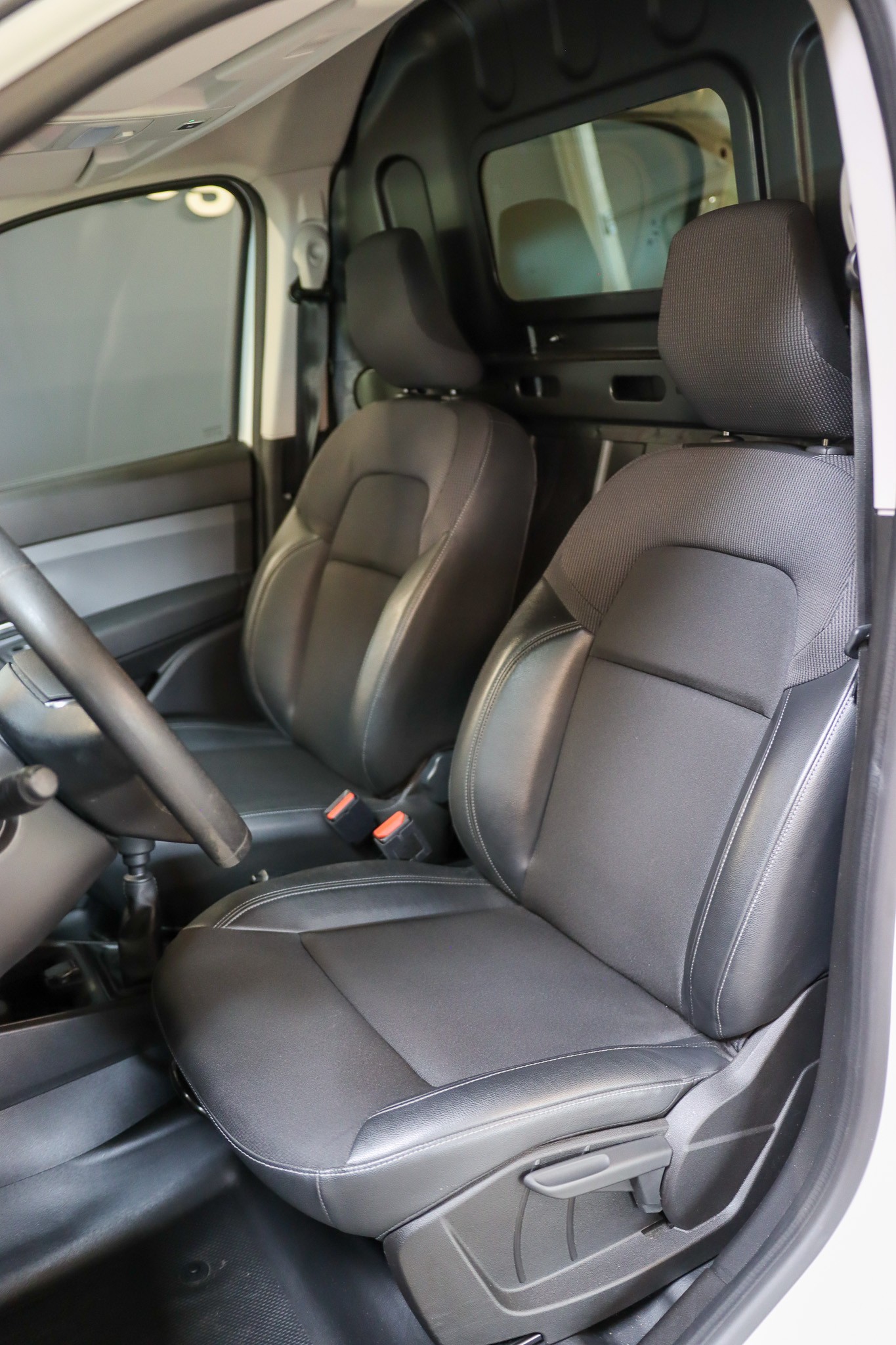 RENAULT Express 1.5 Blue dCi 95 Advance-image-11