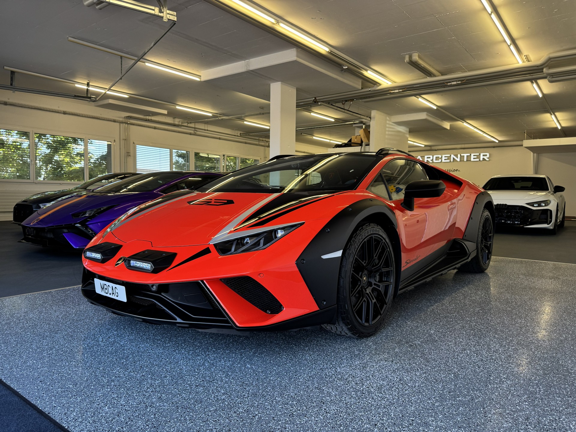 LAMBORGHINI Huracan Sterrato LP610-4 "Arancio Xanto", 1 / 1499" Original Lamborghini Garantie bis Feb 2028-image-3
