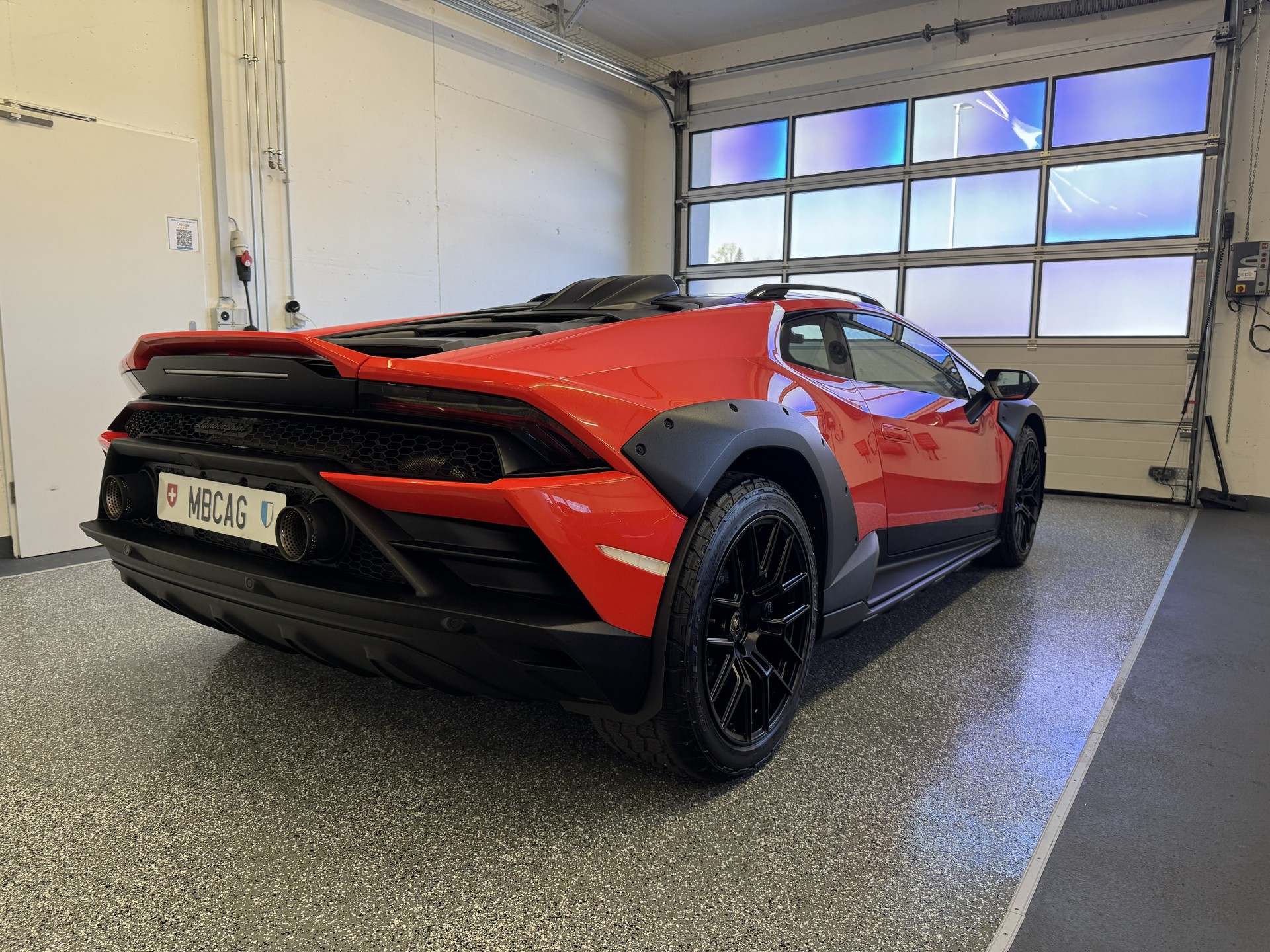 LAMBORGHINI Huracan Sterrato LP610-4 "Arancio Xanto", 1 / 1499" Original Lamborghini Garantie bis Feb 2028-image-8