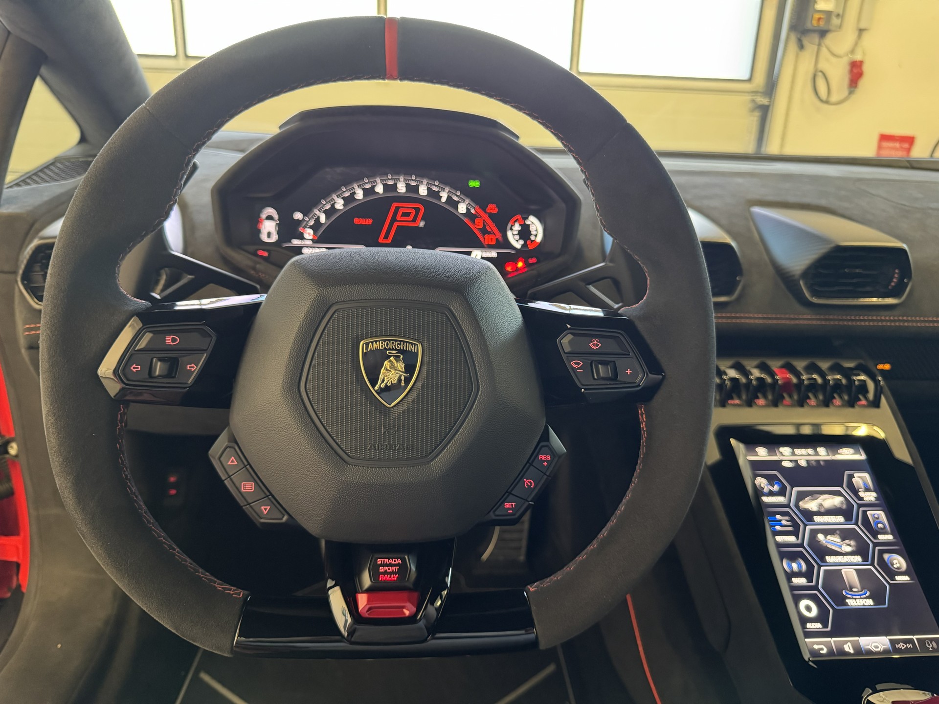 LAMBORGHINI Huracan Sterrato LP610-4 "Arancio Xanto", 1 / 1499" Original Lamborghini Garantie bis Feb 2028-image-18