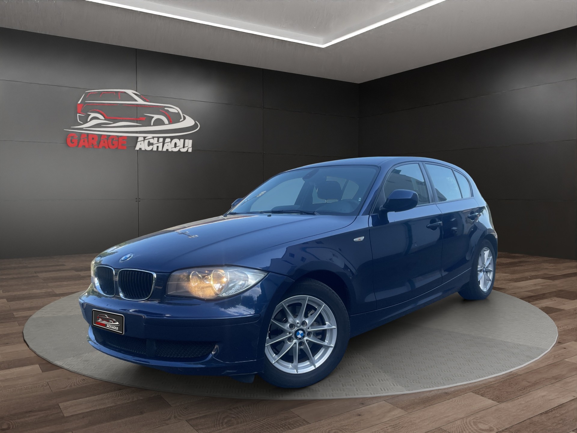 BMW 118i Dynamic Edition Steptronic-image-1