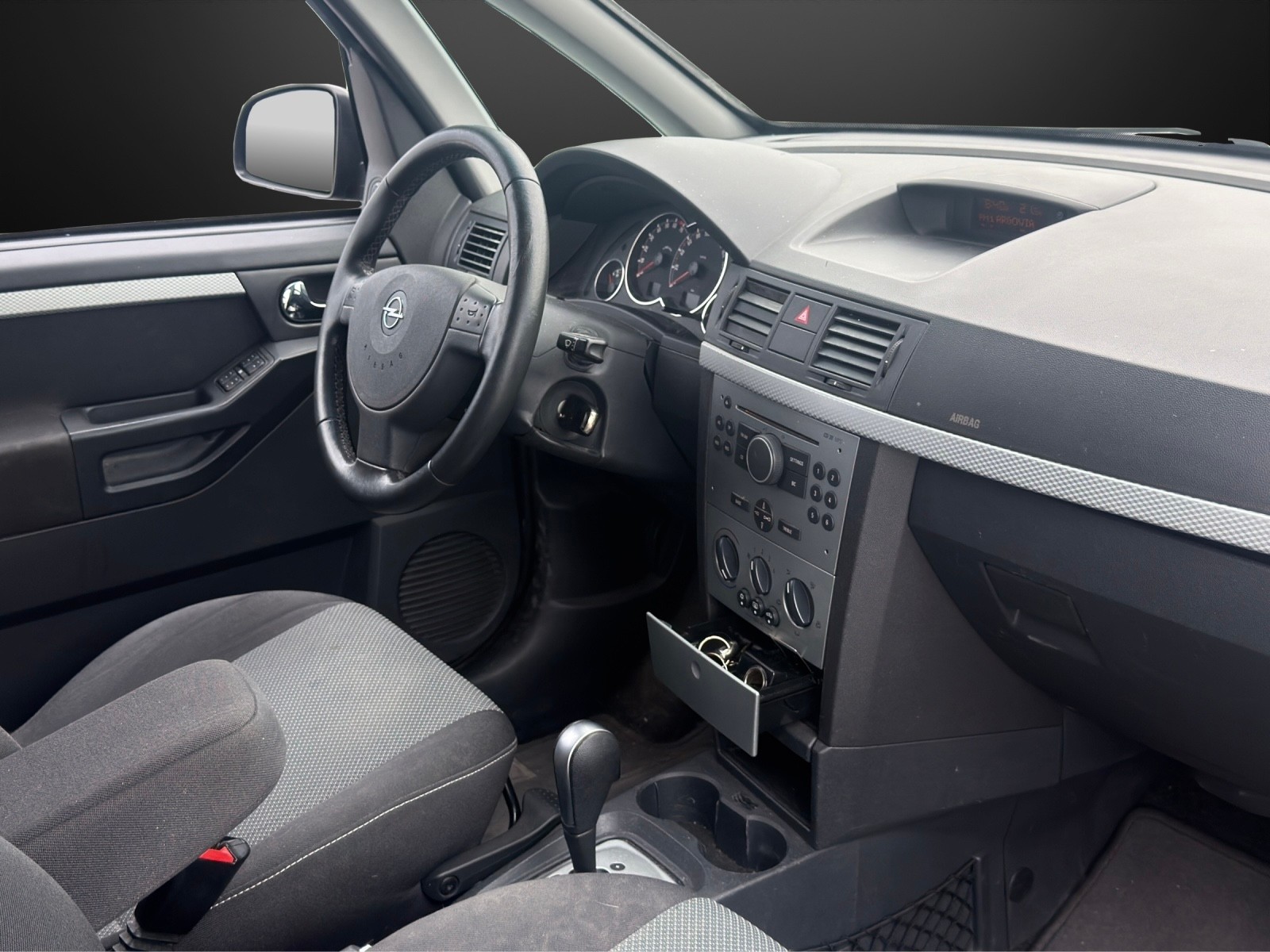 OPEL Meriva 1.8i 16V Cosmo Automatic-image-9