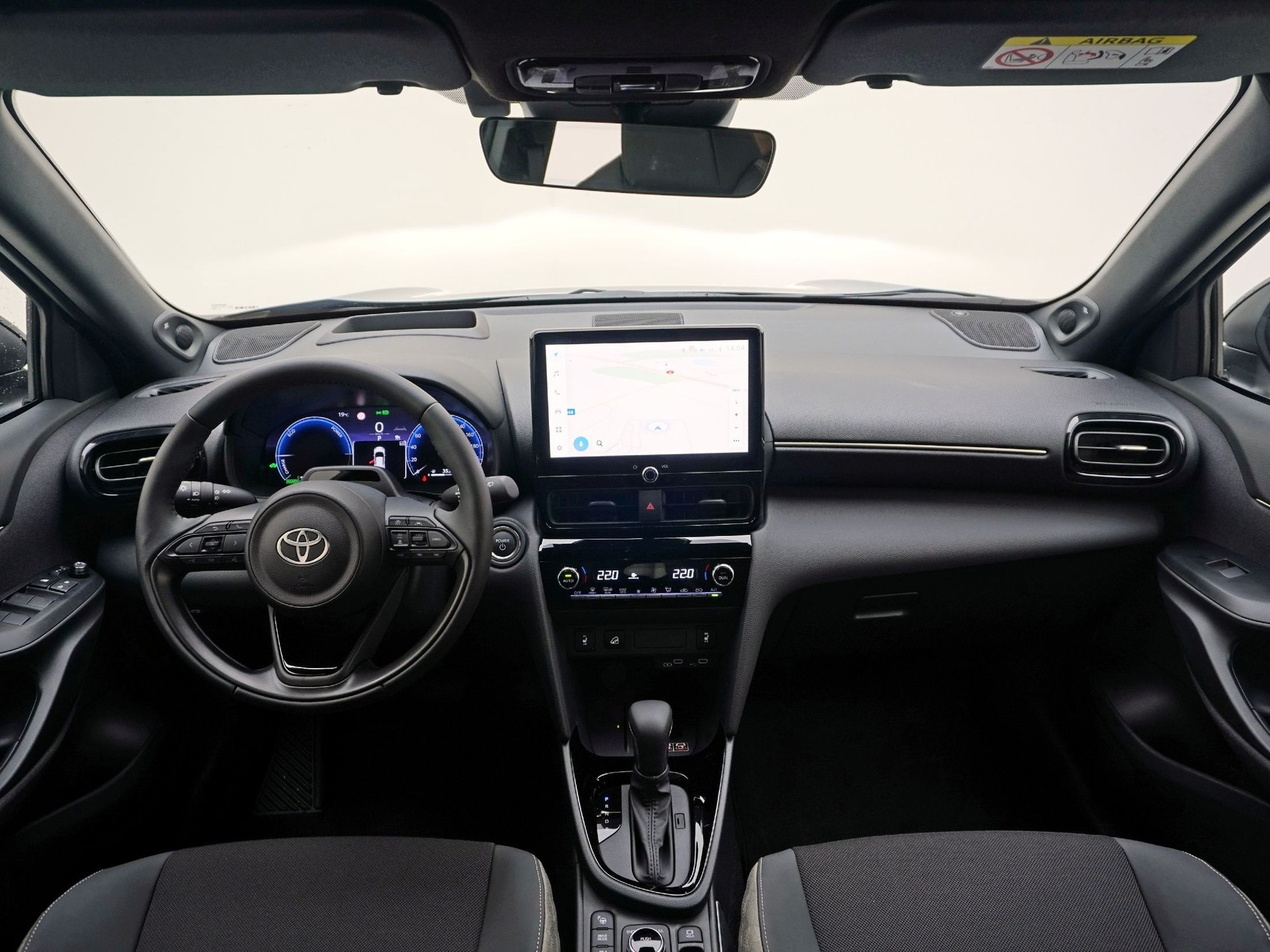 TOYOTA Yaris Cross 1.5 VVT-i HSD Premium AWD-i-image-9