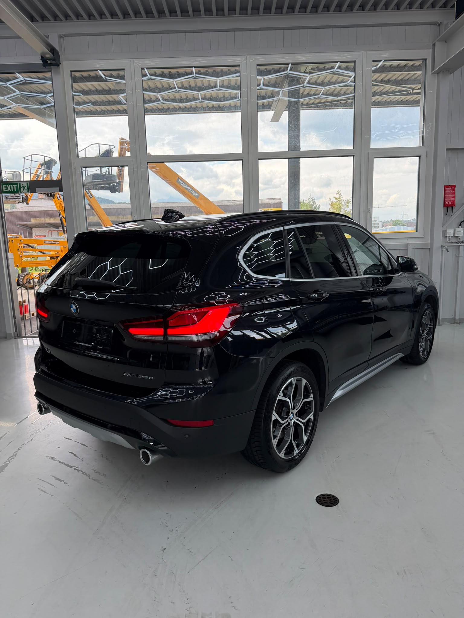 BMW X1 xDrive 25d Sport Line Steptronic-image-2