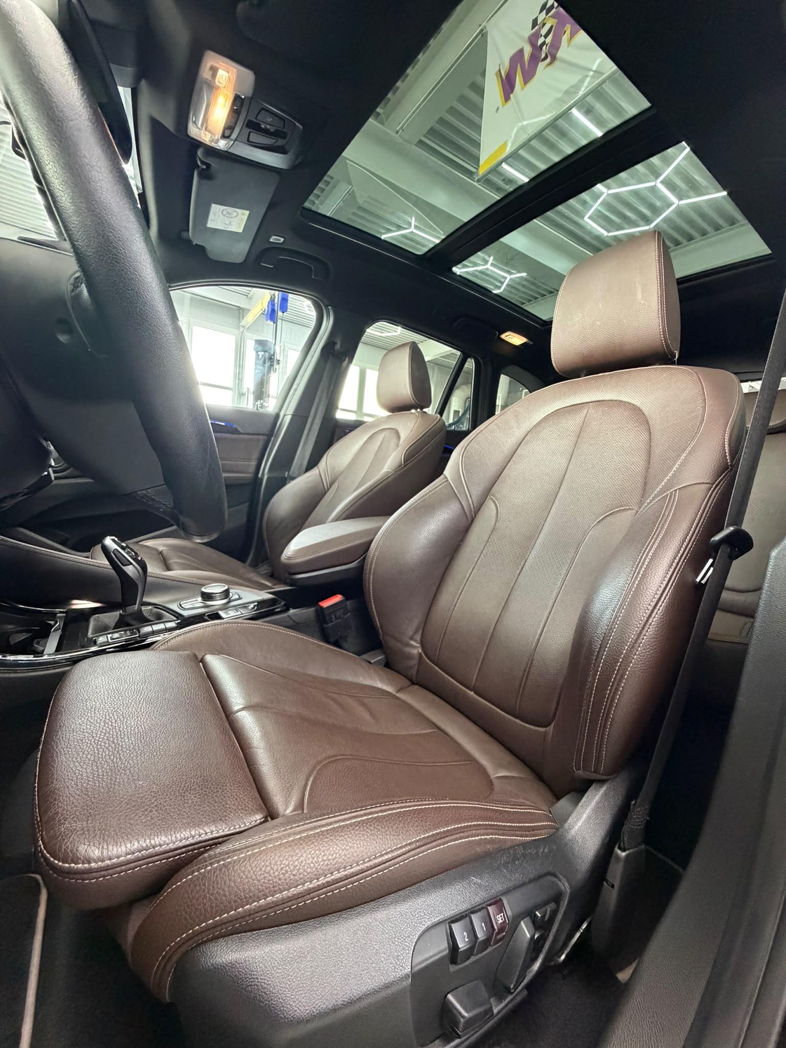 BMW X1 xDrive 25d Sport Line Steptronic-image-12
