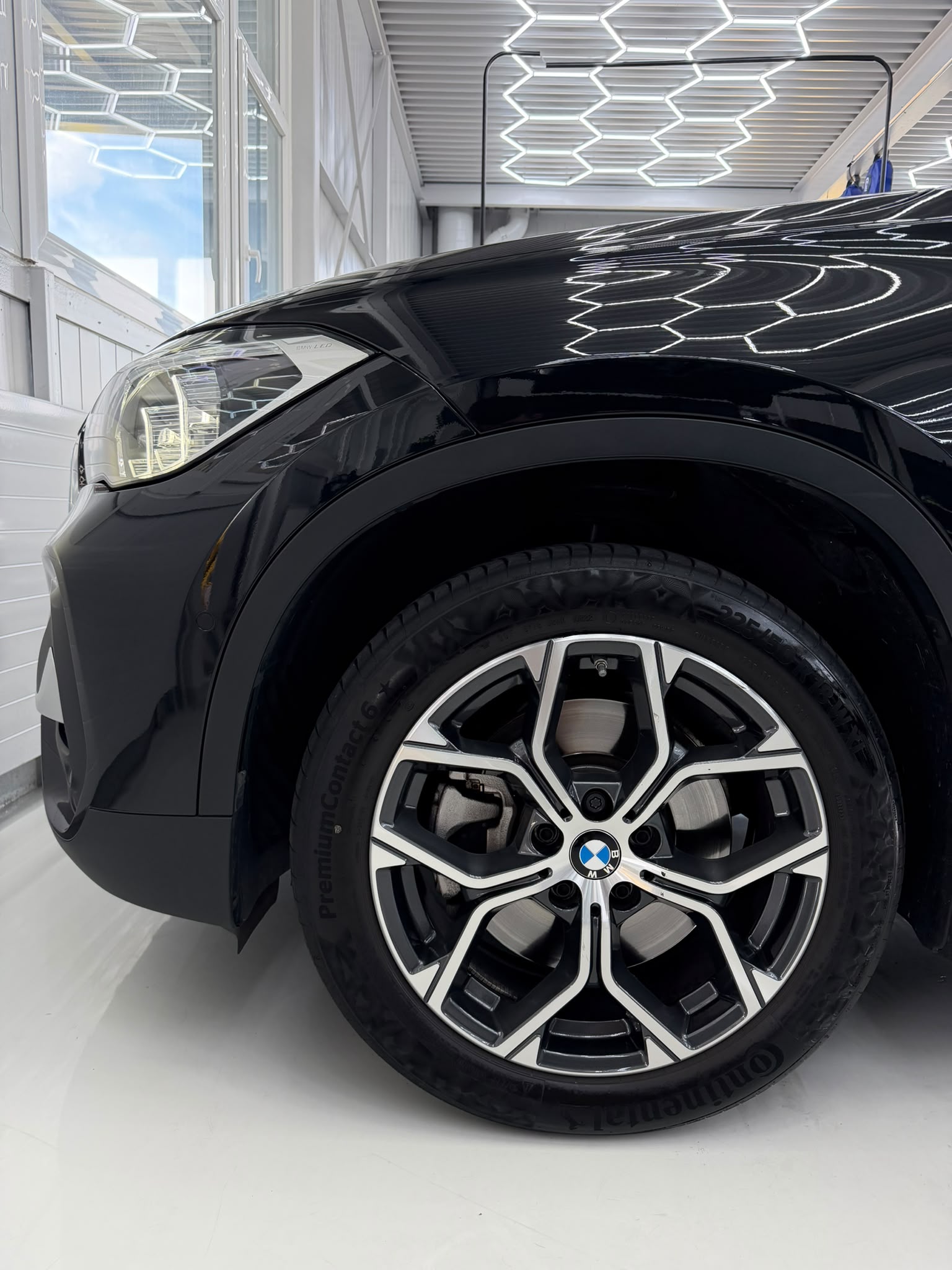 BMW X1 xDrive 25d Sport Line Steptronic-image-5