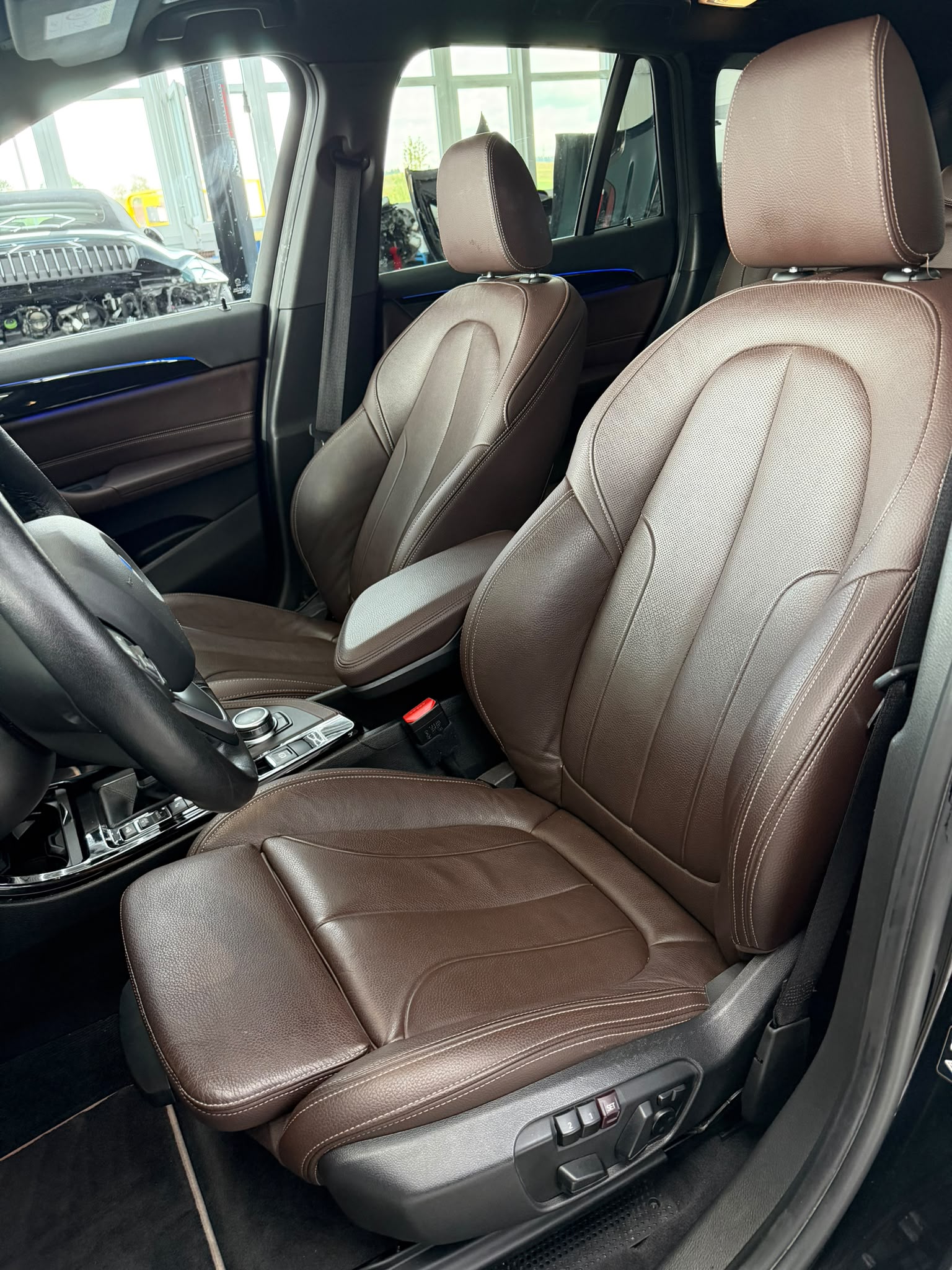 BMW X1 xDrive 25d Sport Line Steptronic-image-14