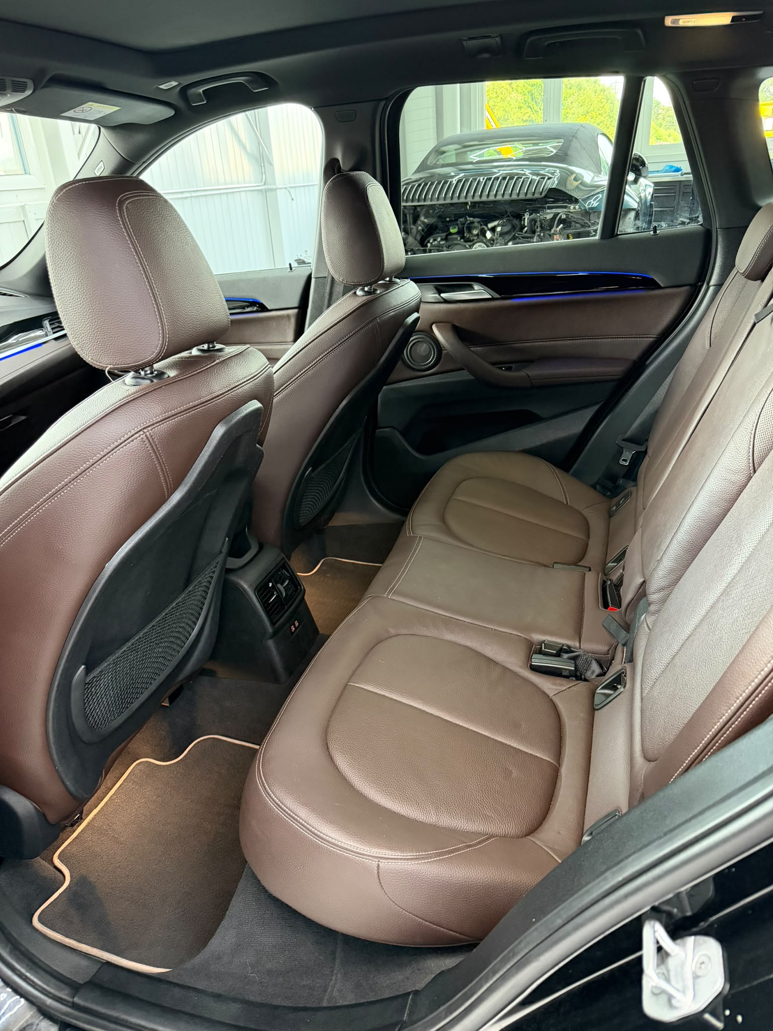 BMW X1 xDrive 25d Sport Line Steptronic-image-13