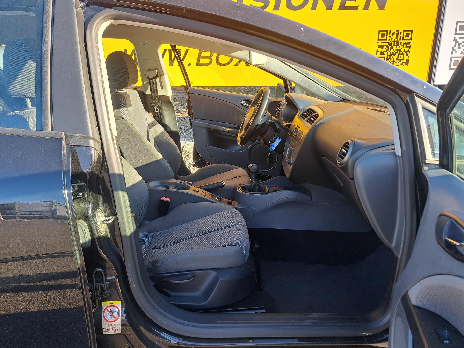 SEAT Leon 1.6 Reference-image-3