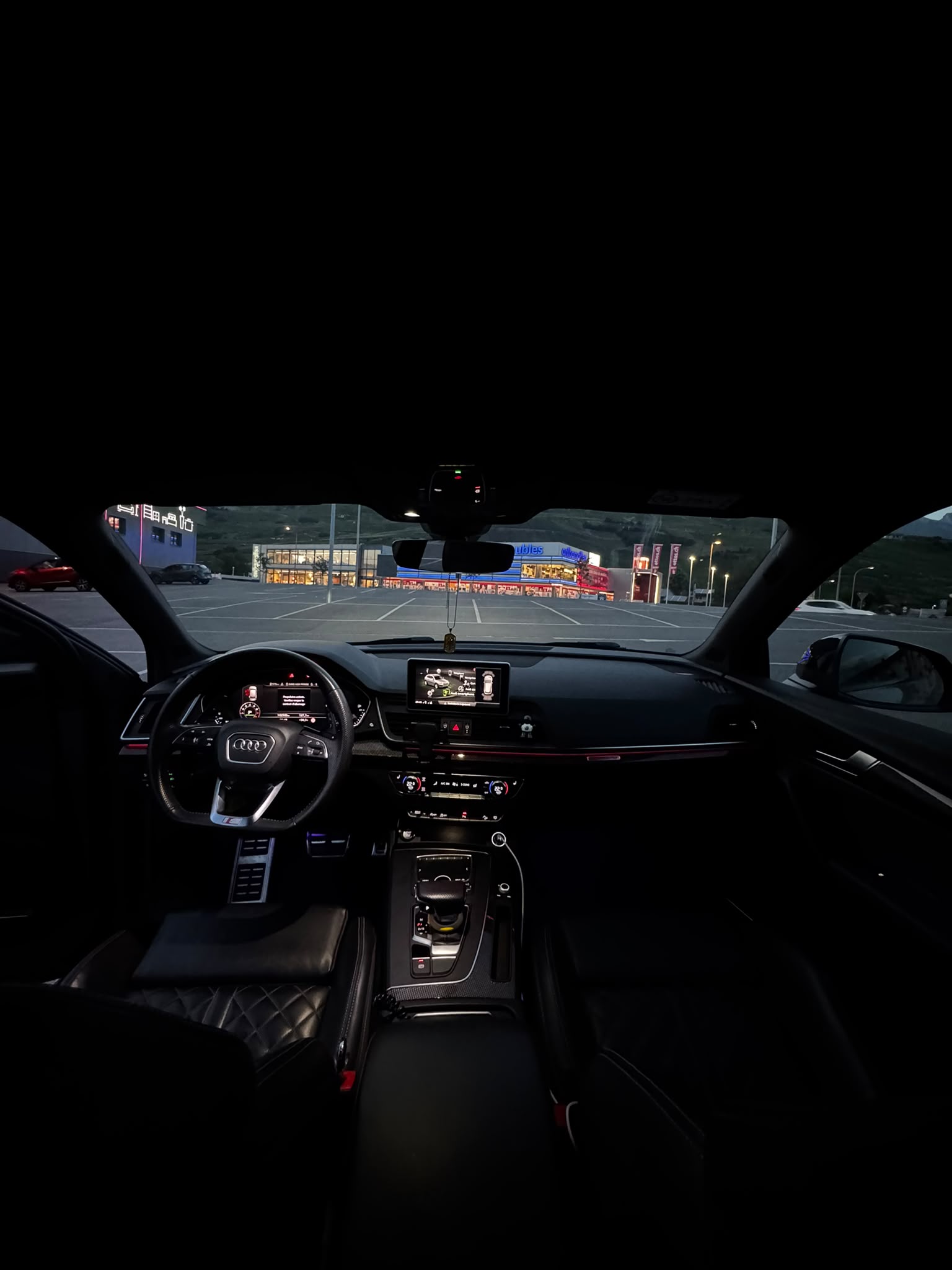 AUDI 2.0 TFSI Design qu. S-Tronic-image-5