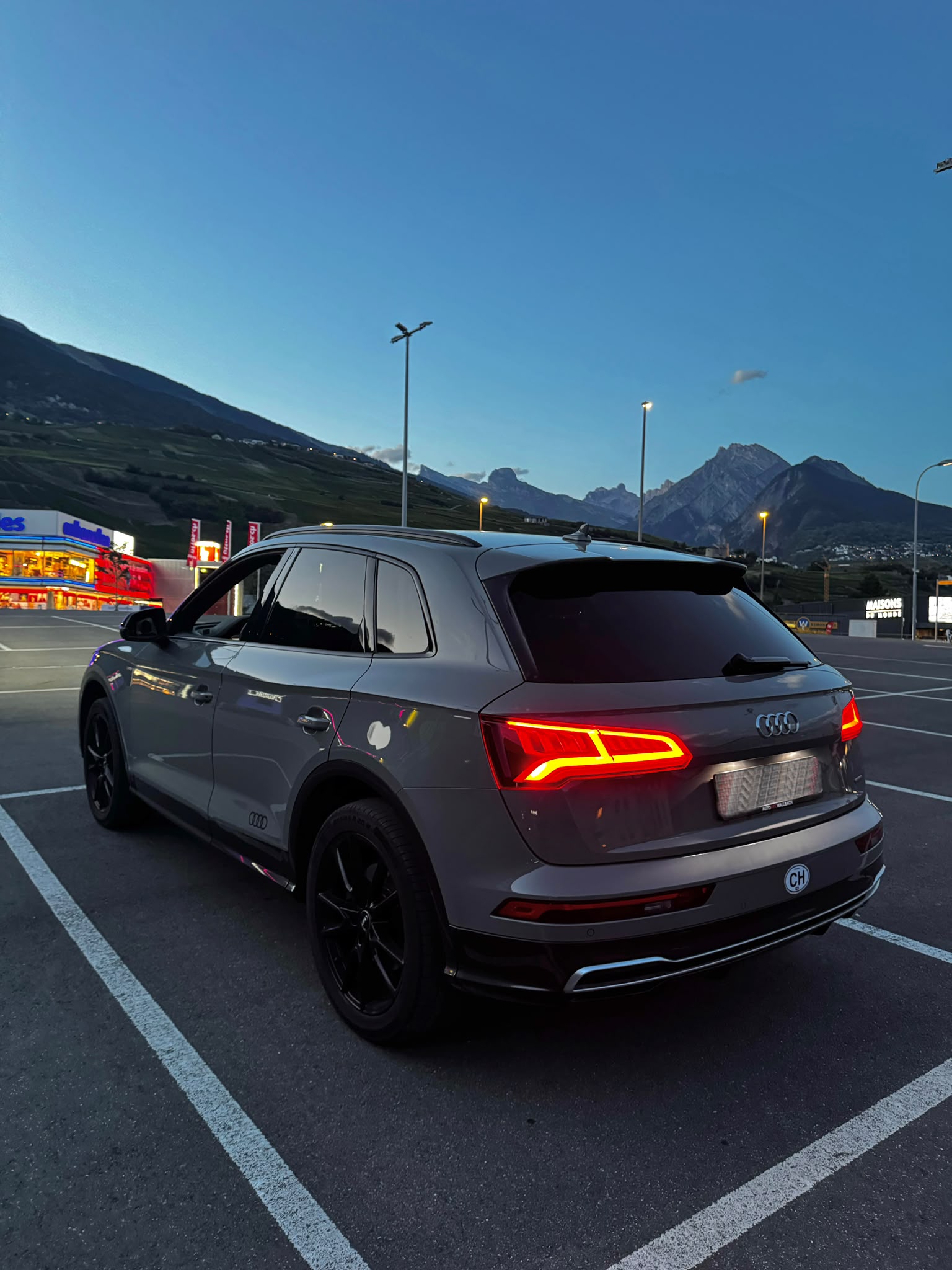 AUDI 2.0 TFSI Design qu. S-Tronic-image-1