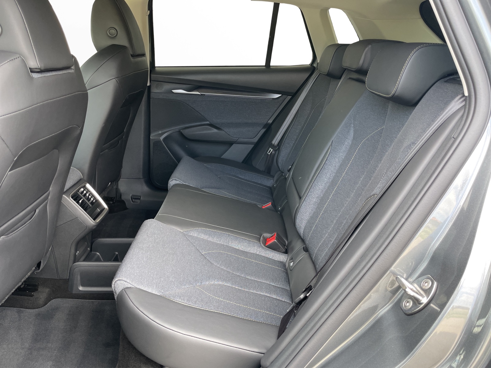 SKODA Elroq 85-image-13