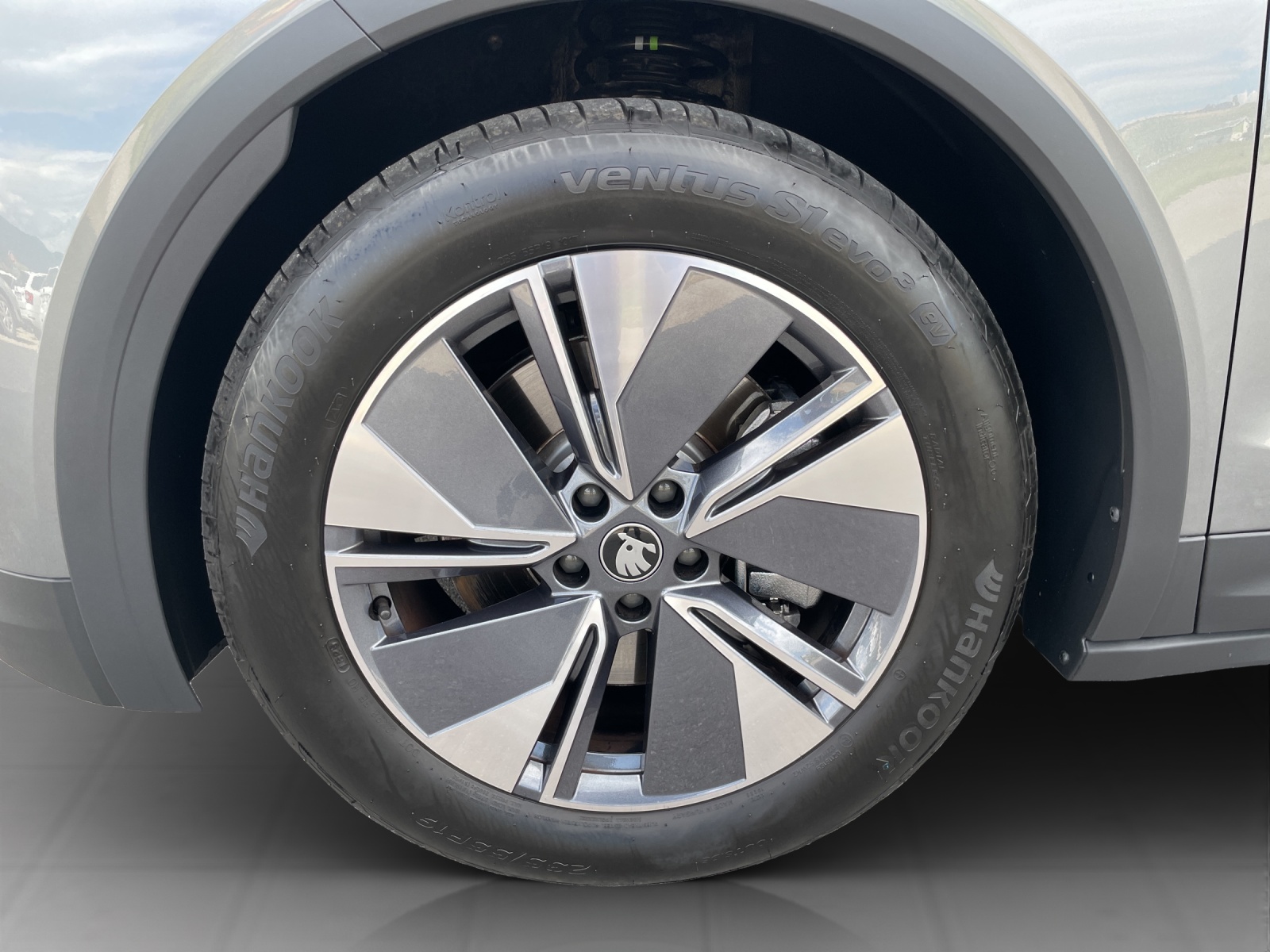 SKODA Elroq 85-image-16
