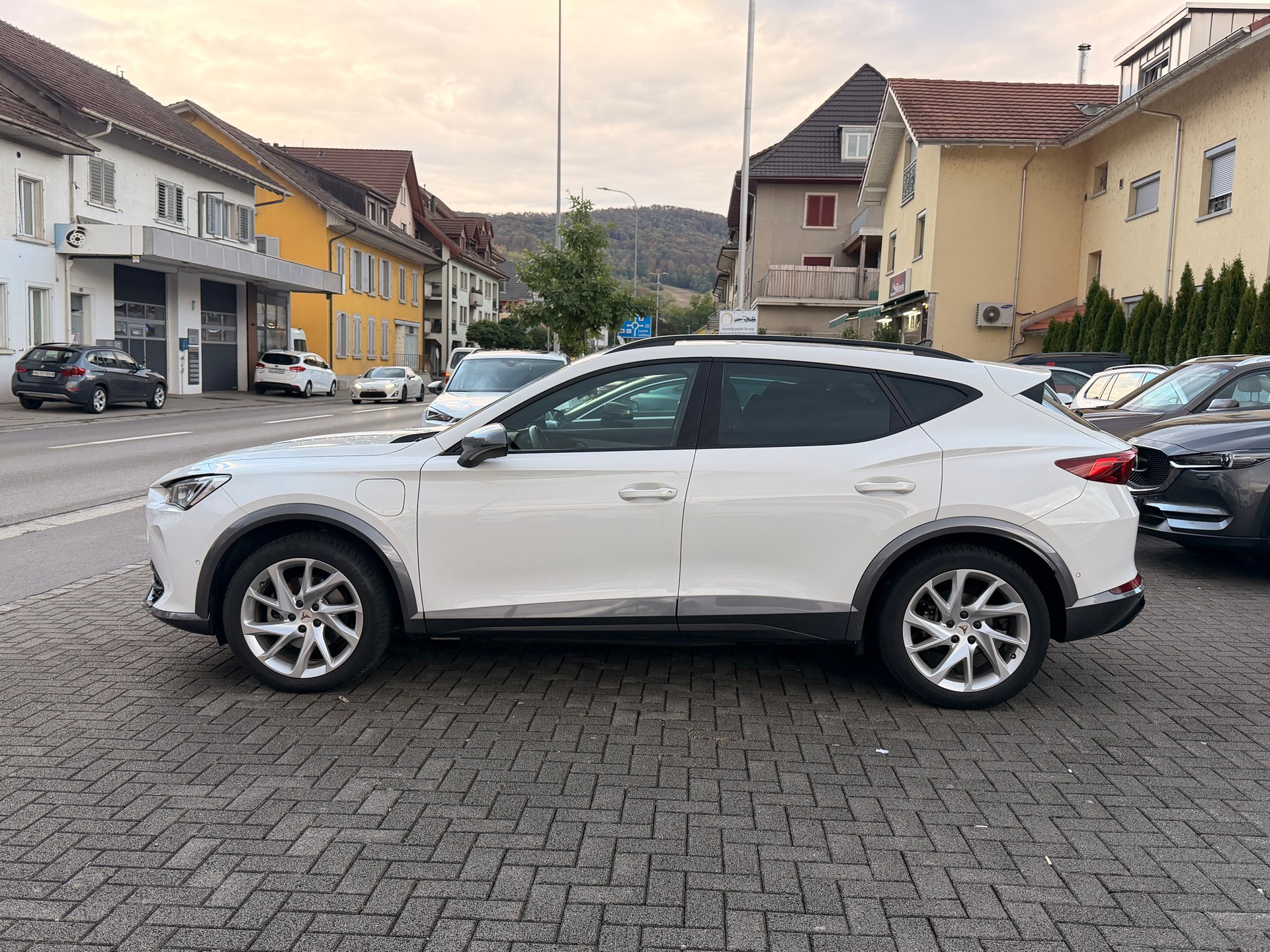 CUPRA Formentor 1.4 e-HYBRID pHEV Allalin DSG-image-3