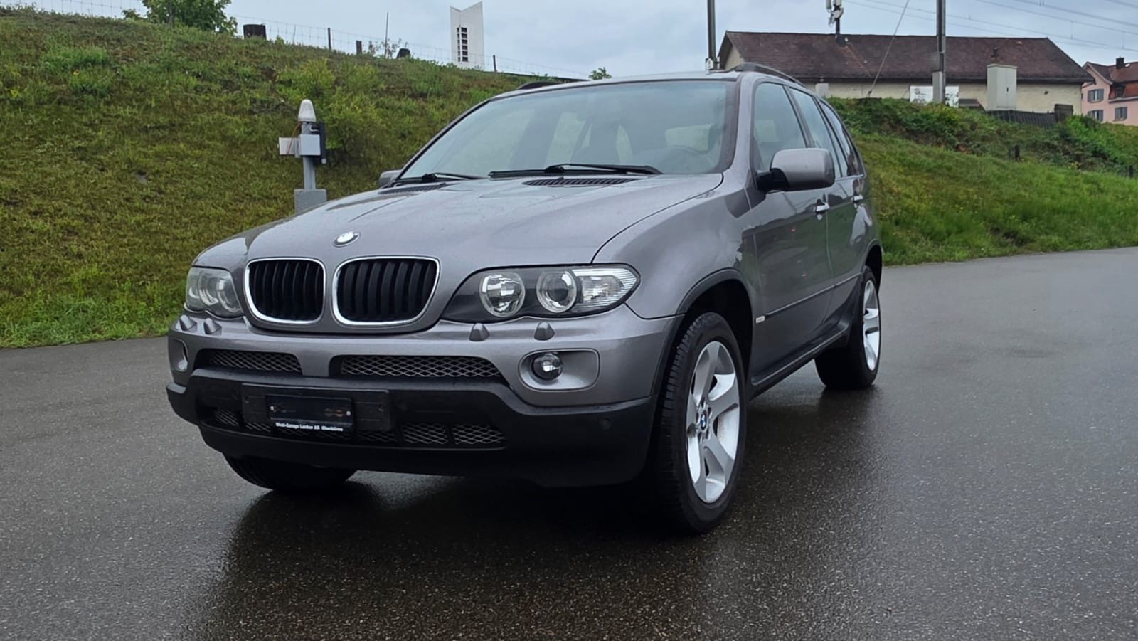BMW X5 3.0i-image-1