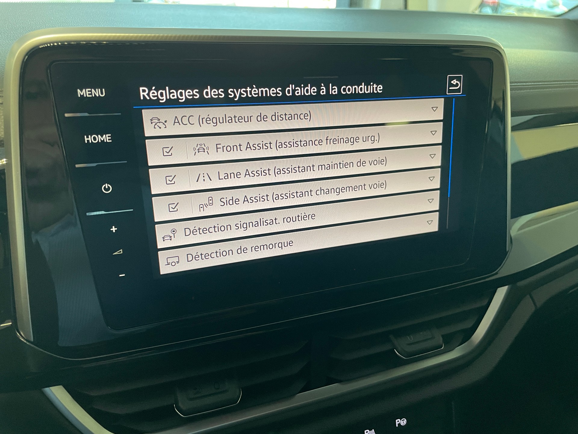 VW T-Roc 2.0 TSI R DSG 4Motion-image-22