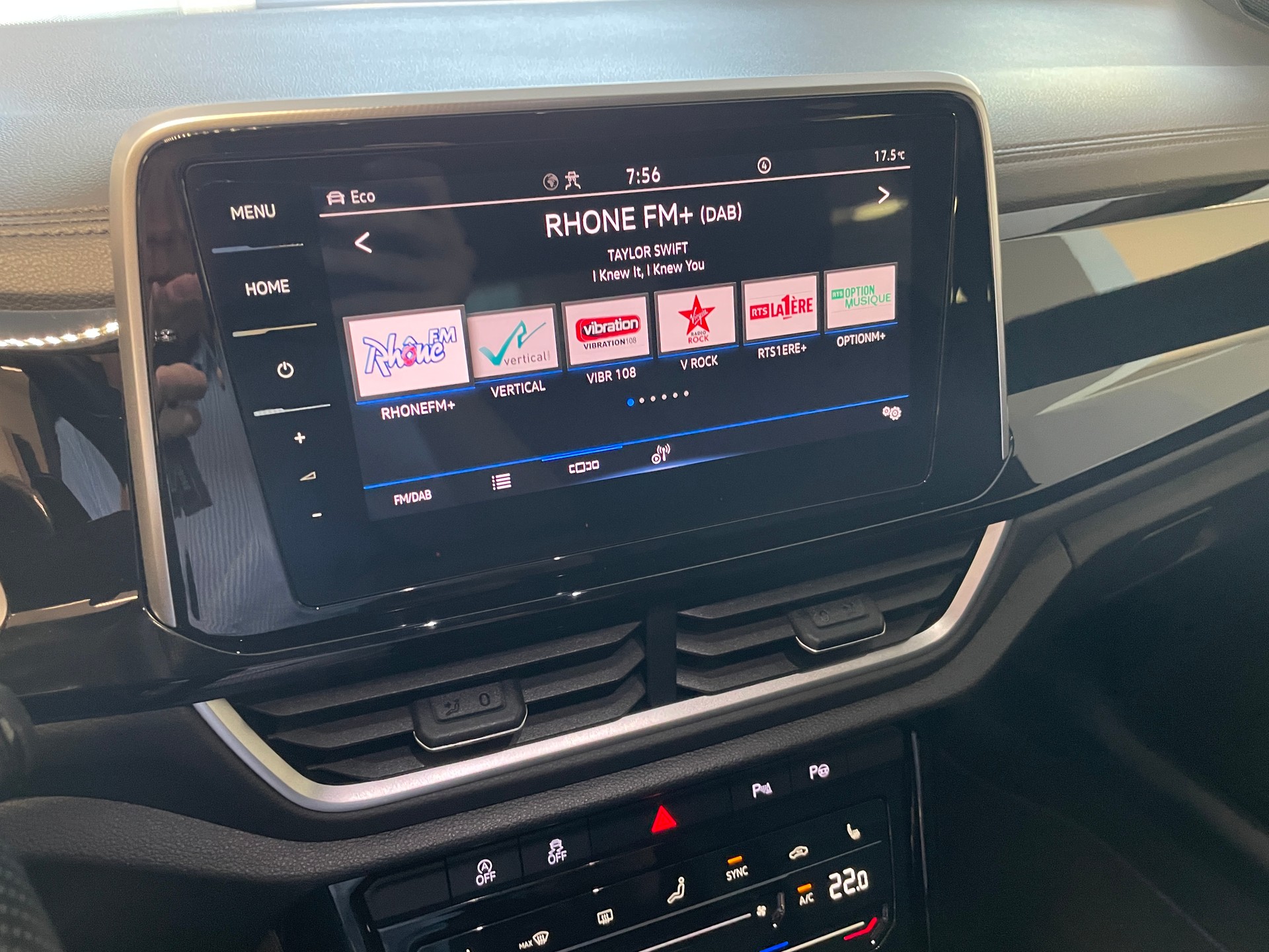 VW T-Roc 2.0 TSI R DSG 4Motion-image-17