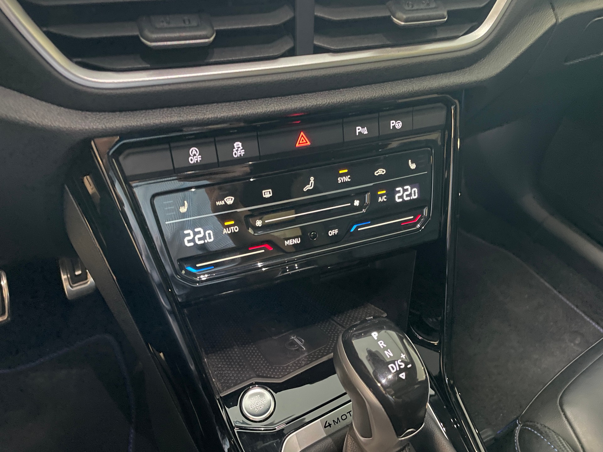 VW T-Roc 2.0 TSI R DSG 4Motion-image-16