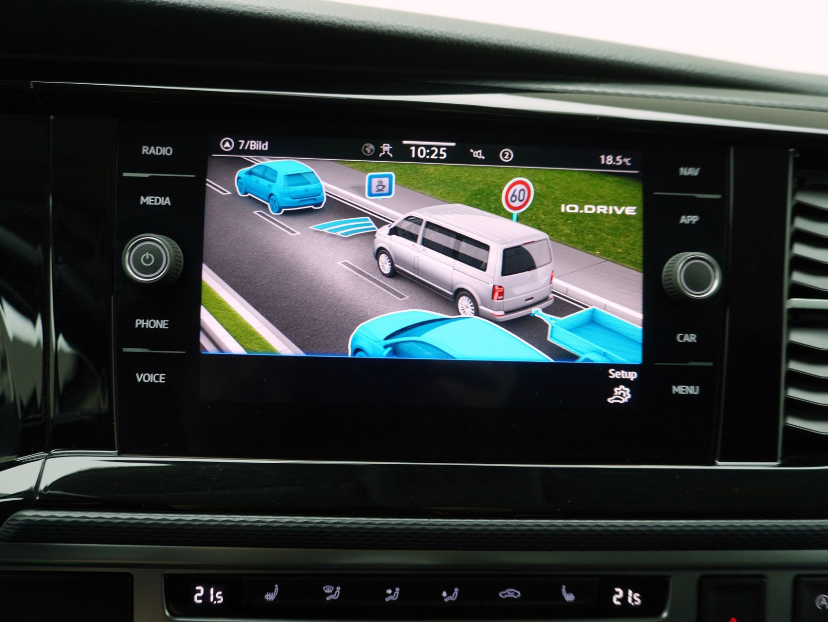 VW T6 Multivan 2.0 TDI DSG Comfortline 4Motion-image-24