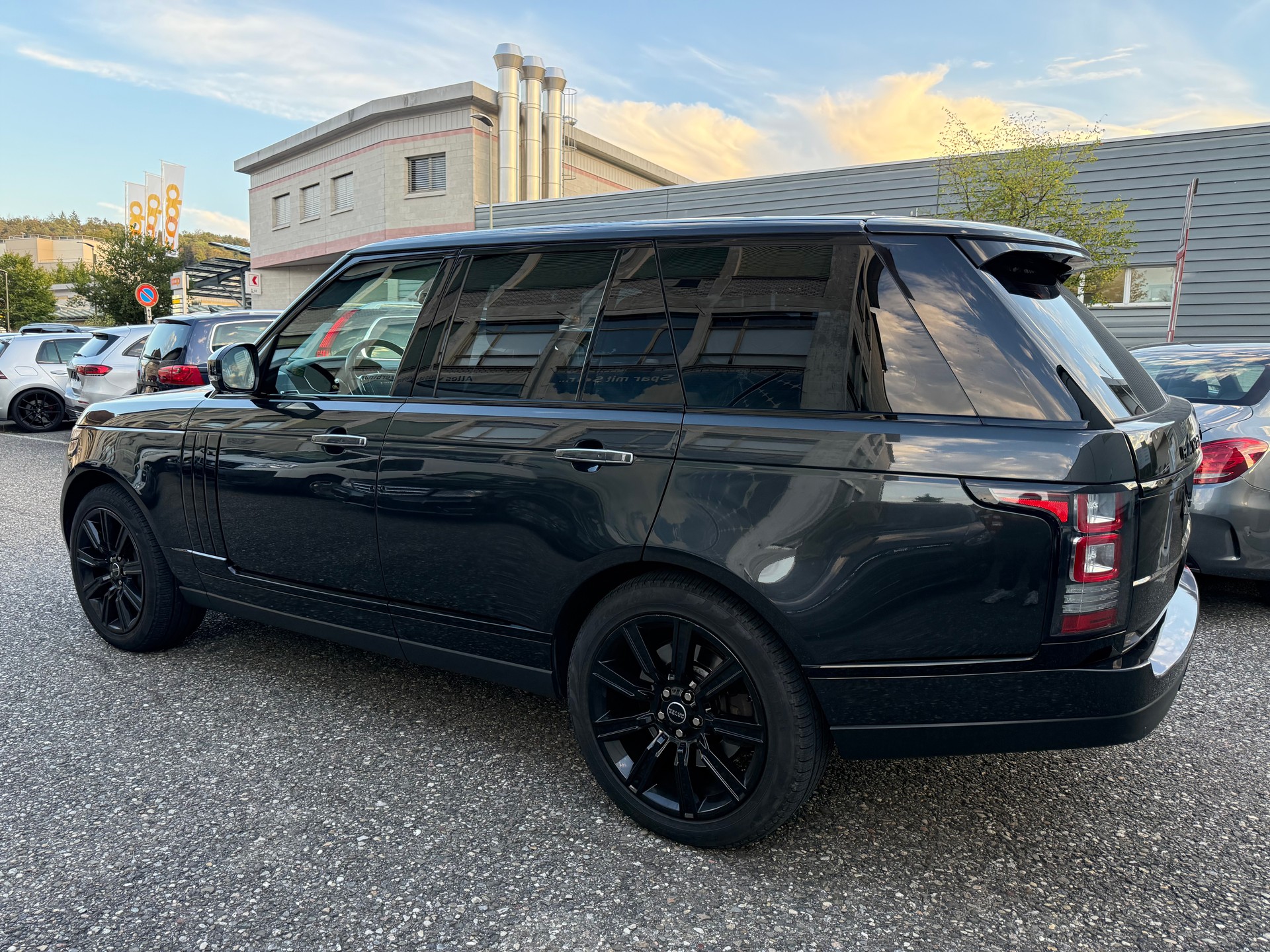 LAND ROVER Range Rover 4.4 SDV8 Autobiography Automatic-image-3