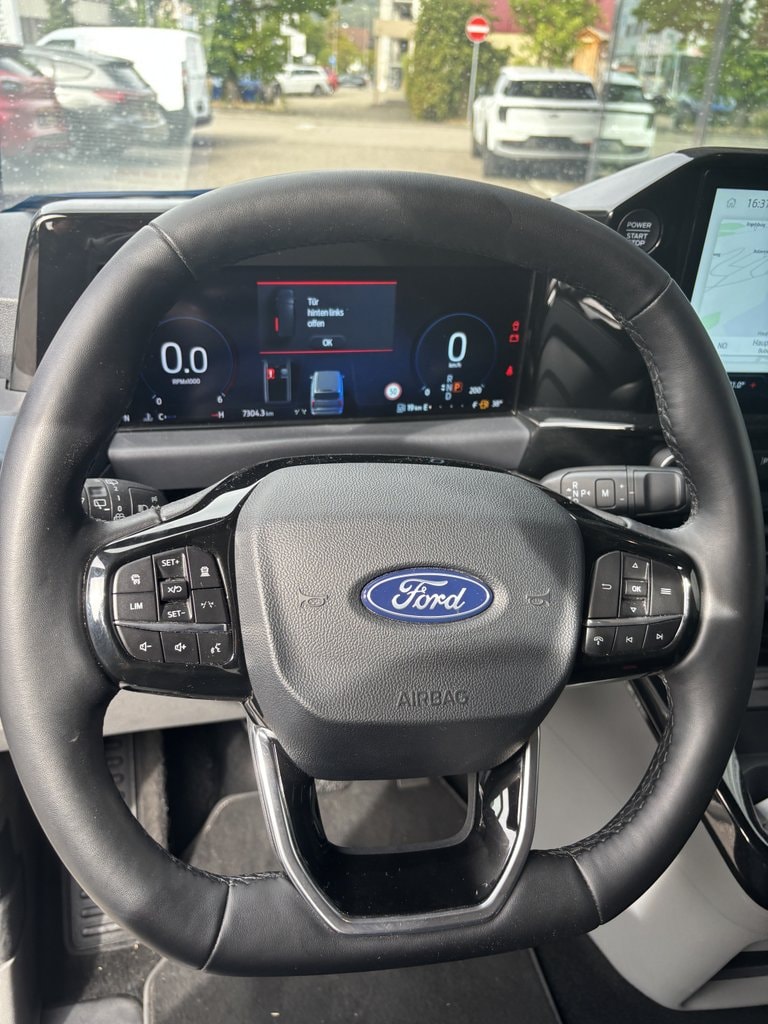 FORD Tourneo Custom 320 L1 2.0 EcoBlue 170 Active 4x4-image-4
