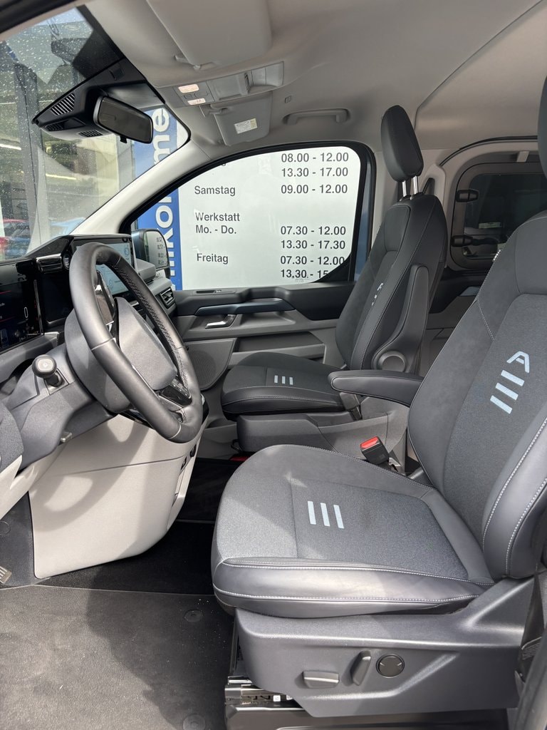 FORD Tourneo Custom 320 L1 2.0 EcoBlue 170 Active 4x4-image-3