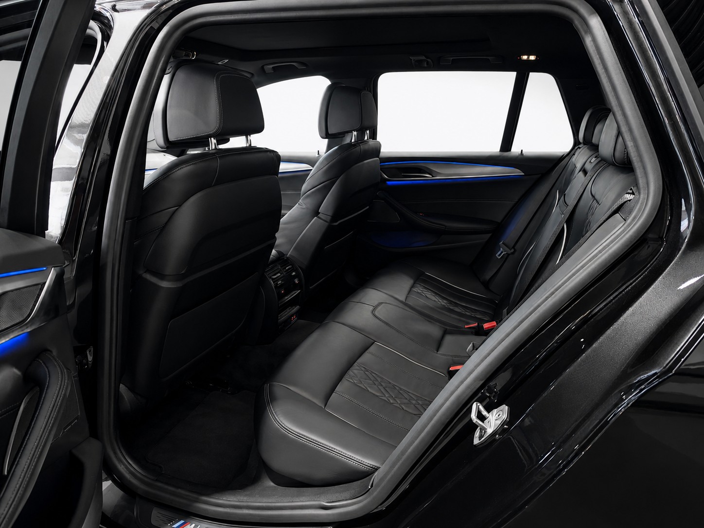 BMW 530d xDrive SAG Touring M-Sport-image-10