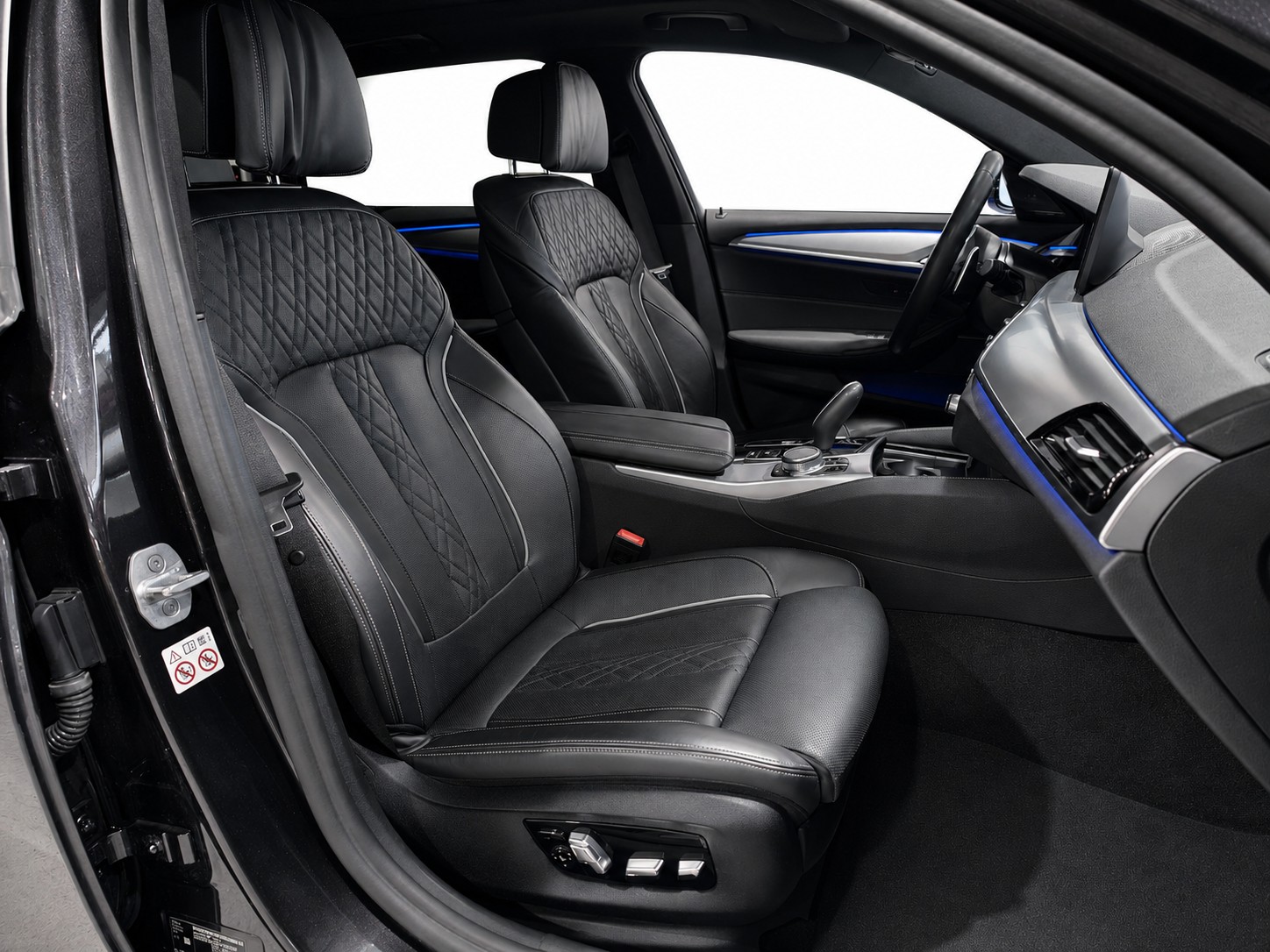 BMW 530d xDrive SAG Touring M-Sport-image-16