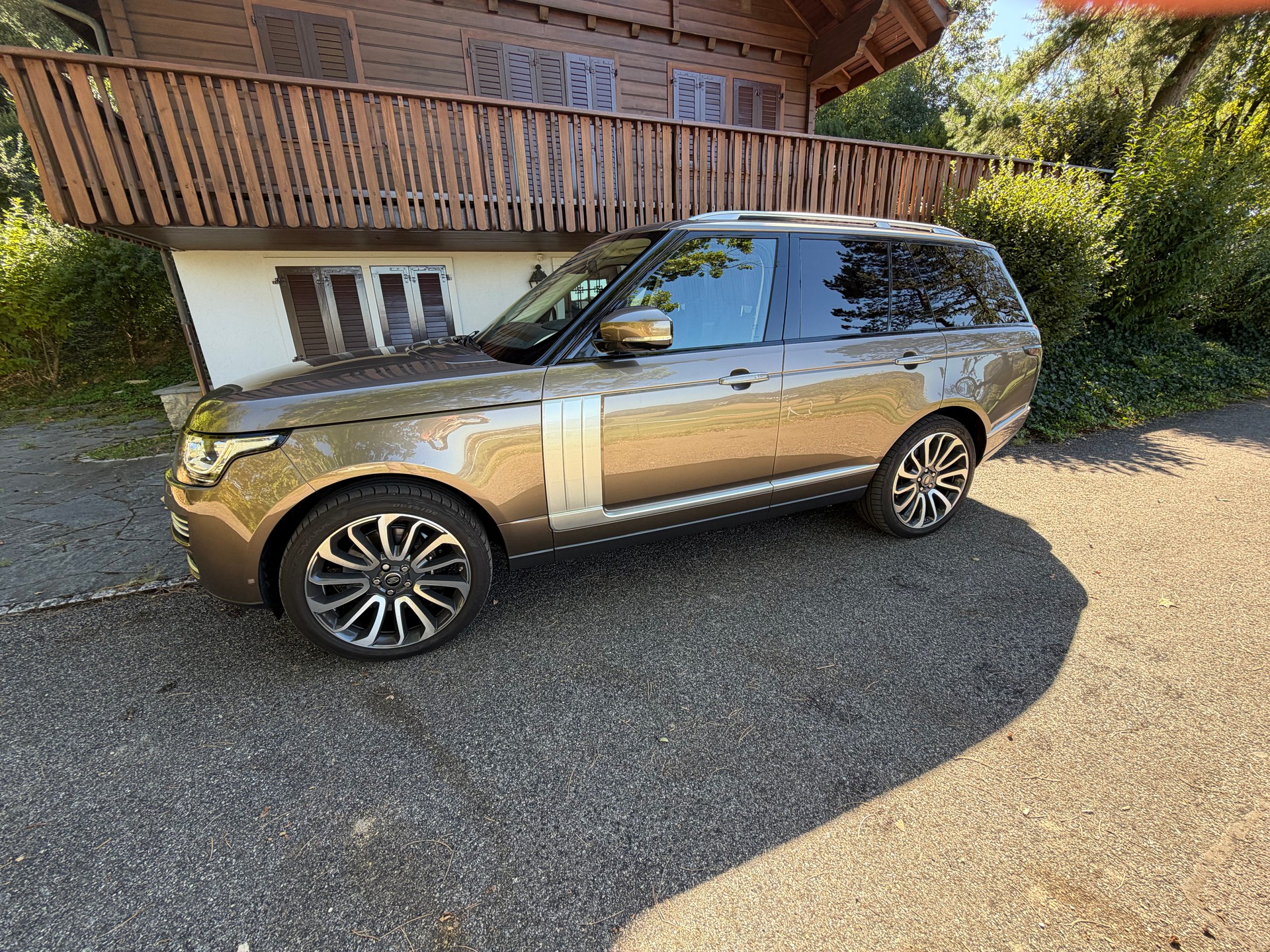 LAND ROVER 4.4 SDV8 Autobiography-image-5