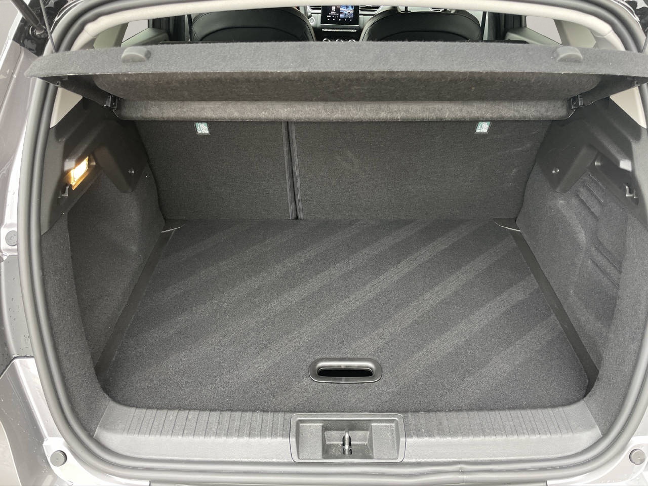 RENAULT Captur 1.3 TCe 140 Initiale EDC-image-7