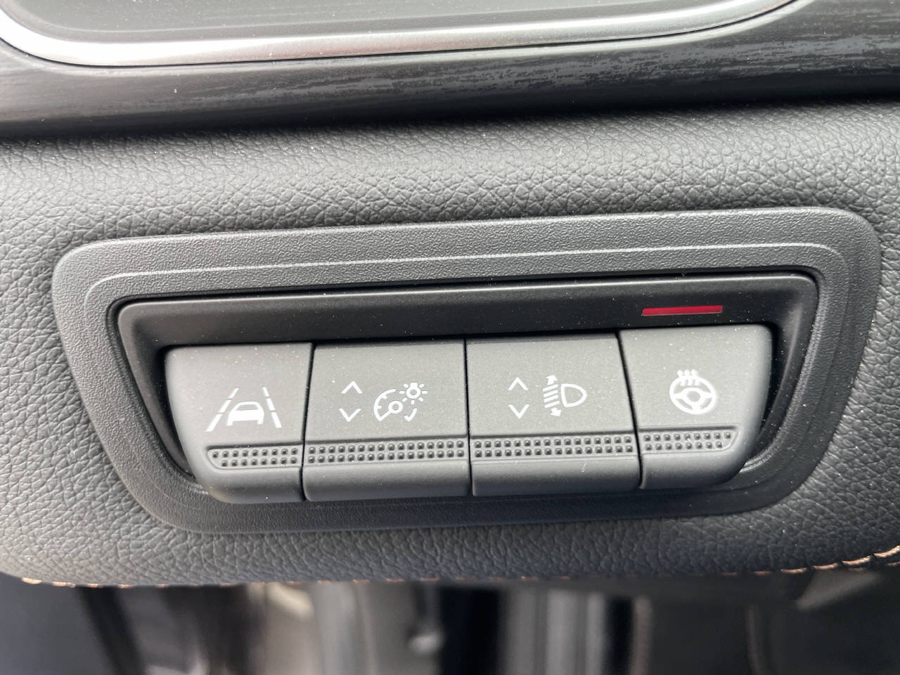 RENAULT Captur 1.3 TCe 140 Initiale EDC-image-14