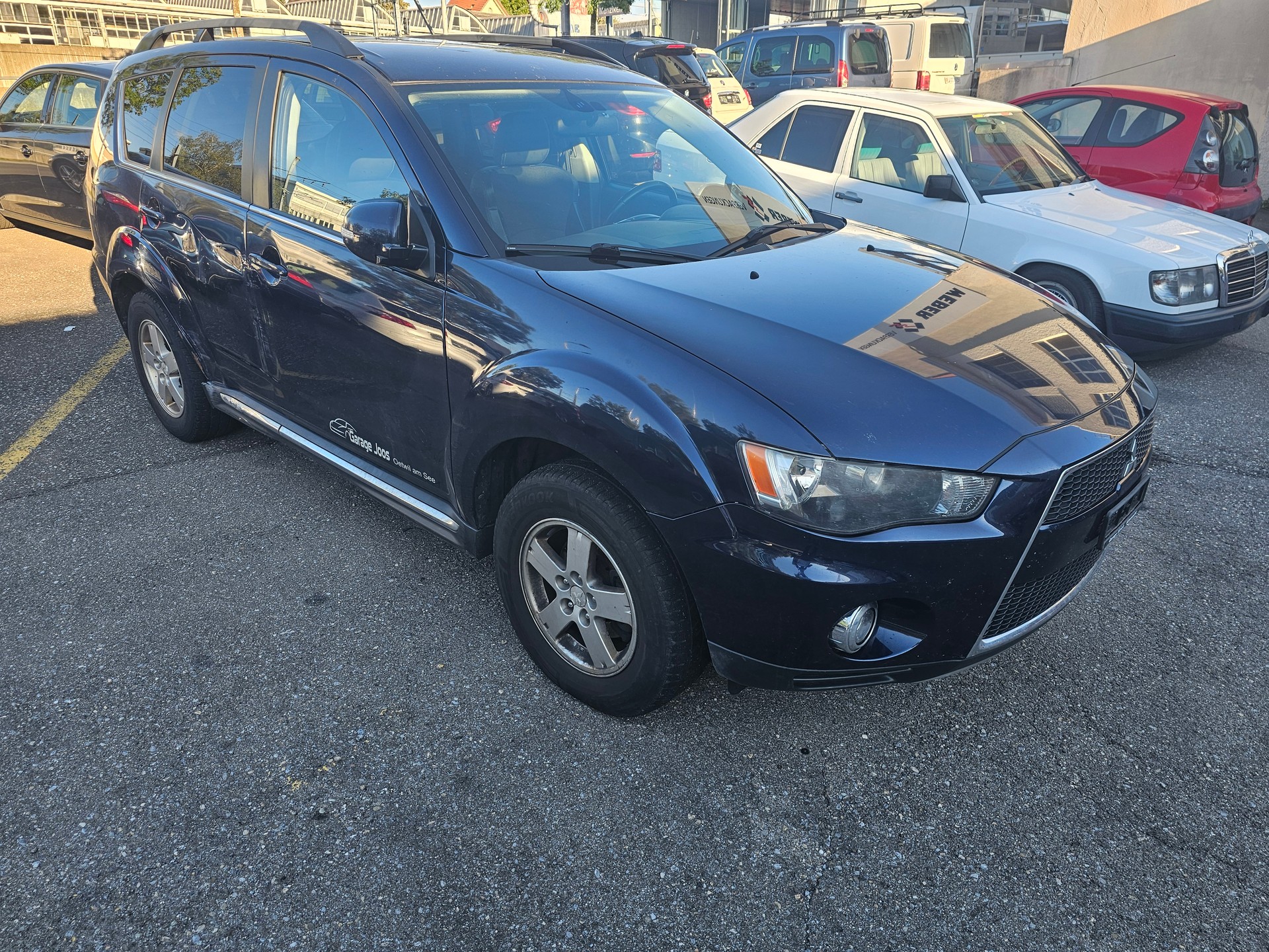 MITSUBISHI Outlander 2.2 DID Jubilé35 4WD-image-2