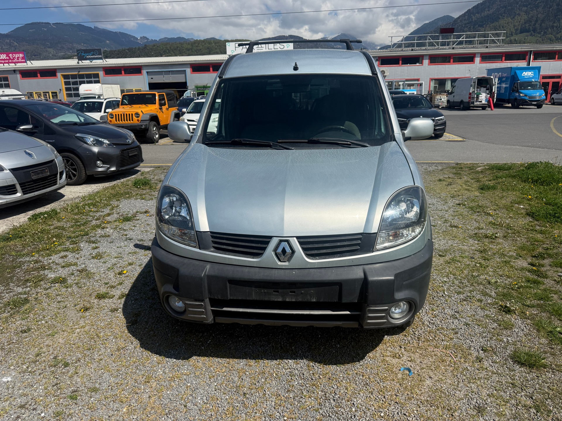 RENAULT Kangoo 1.6 16V Expression 4x4-image-0