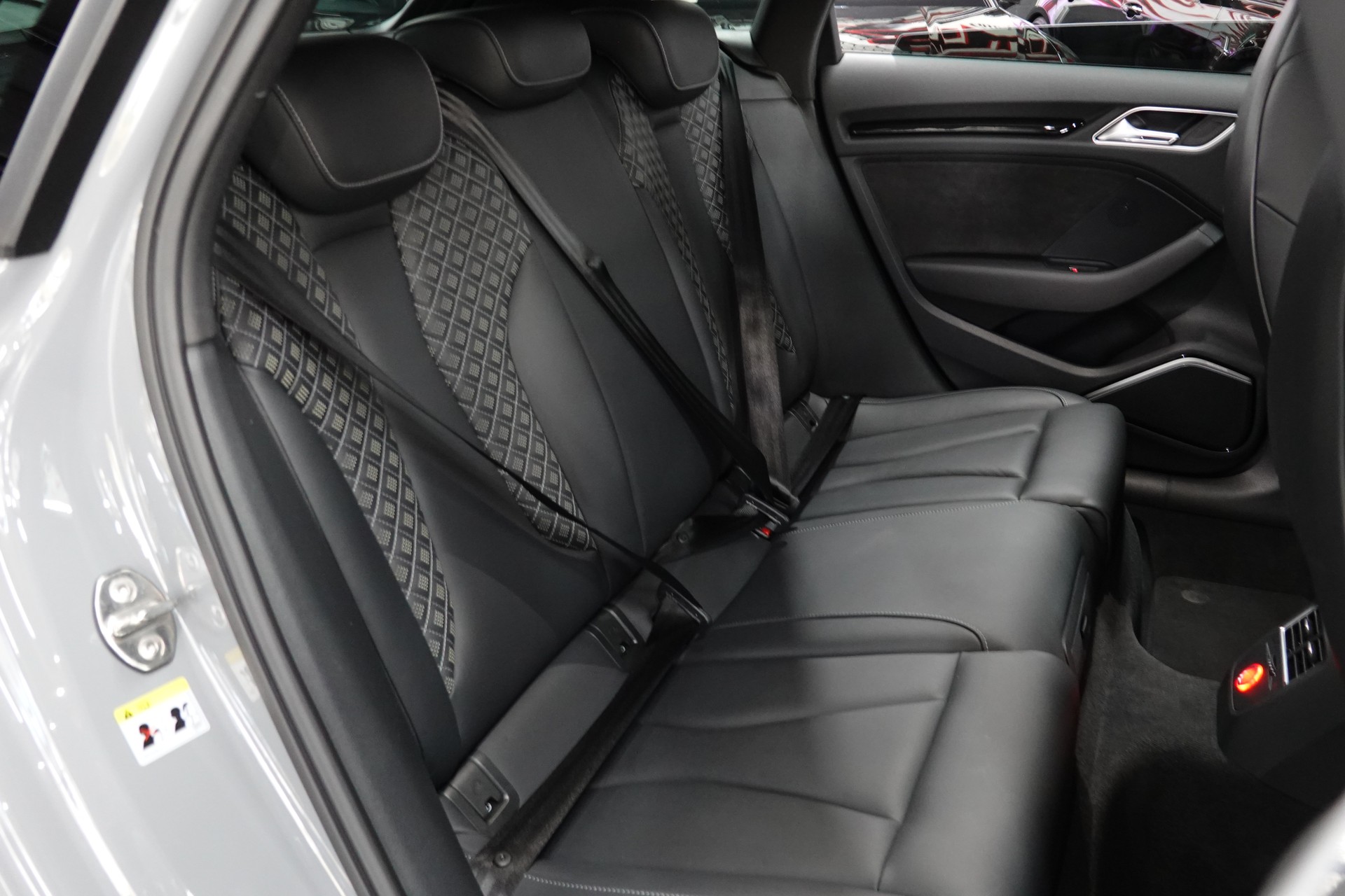 AUDI RS3 2.5 TSI QUATTRO S-TRONIC ABT 430PS O.Z ON TOP-image-37