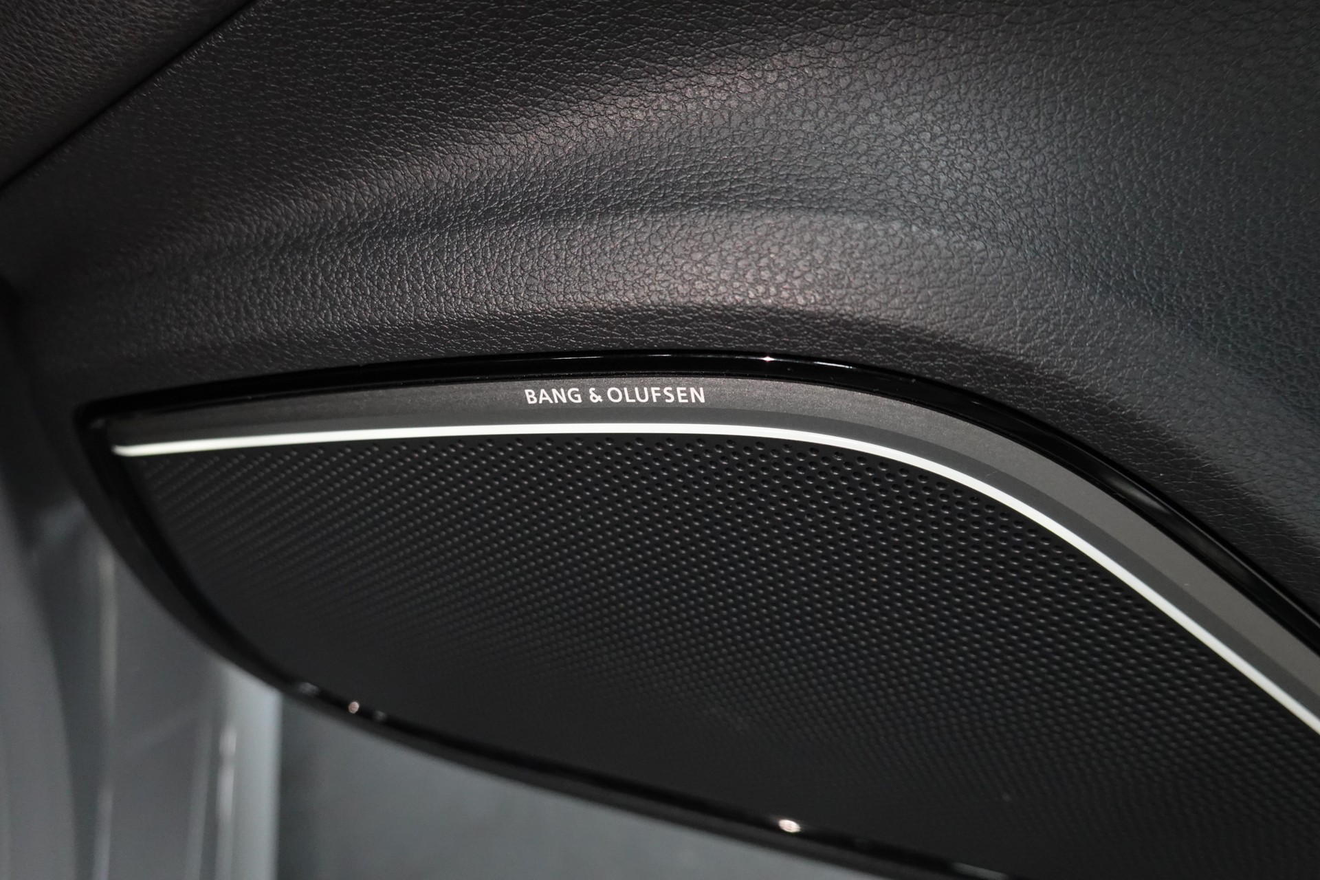 AUDI RS3 2.5 TSI QUATTRO S-TRONIC ABT 430PS O.Z ON TOP-image-45
