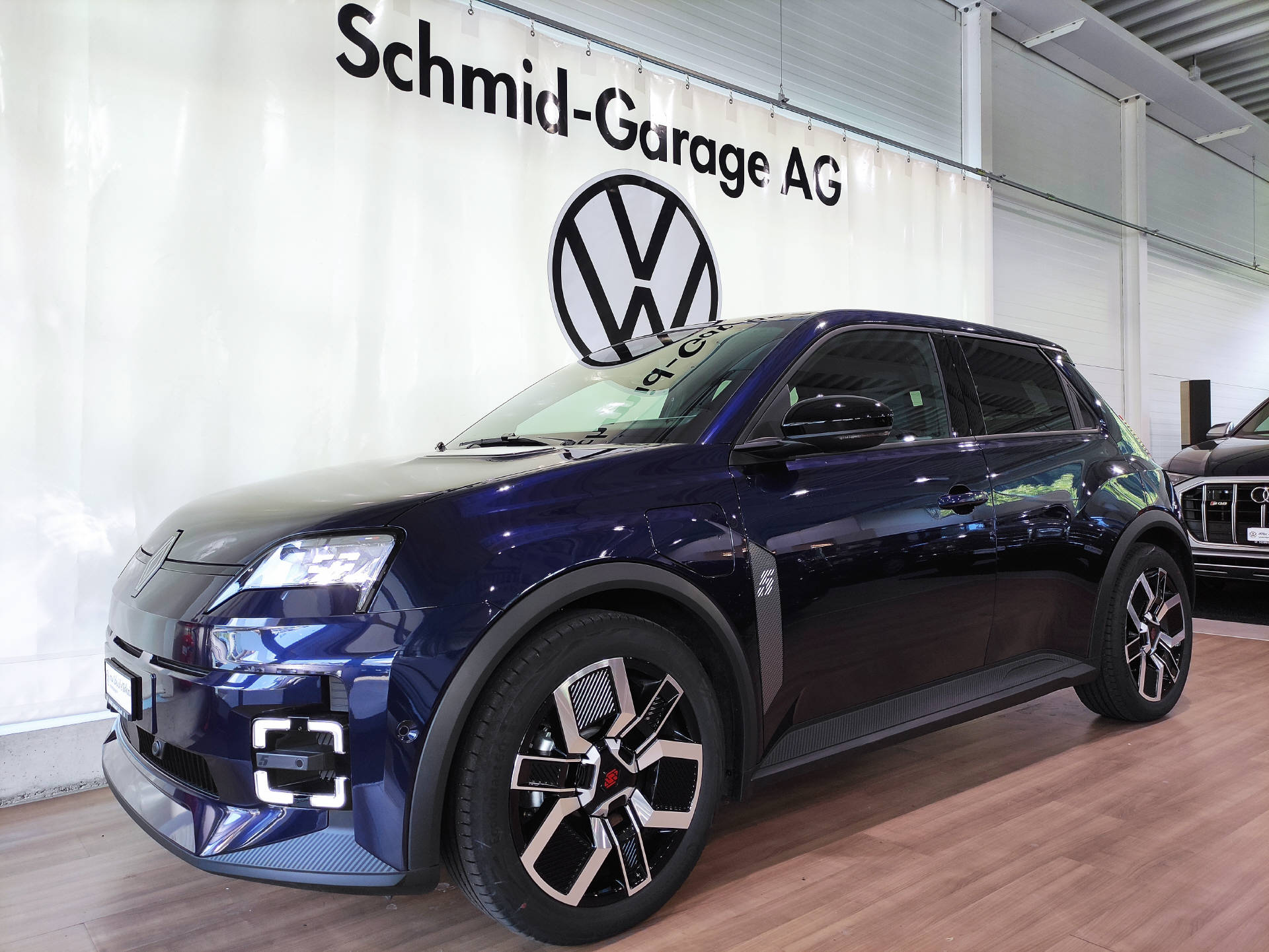 RENAULT R5 E-Tech Comfort Range techno-image-1