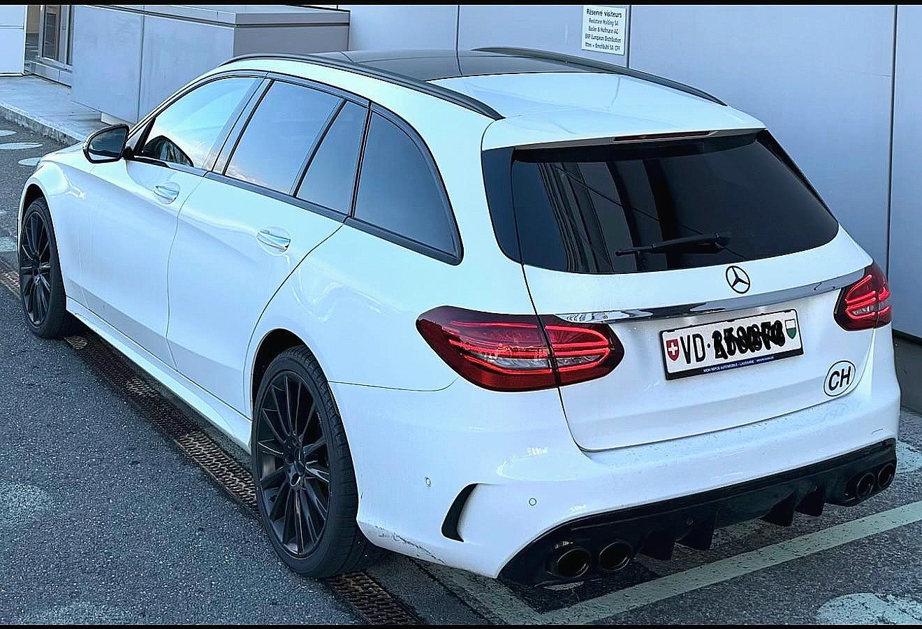 MERCEDES-BENZ C 200 Swiss Star AMG Line 4m-image-5